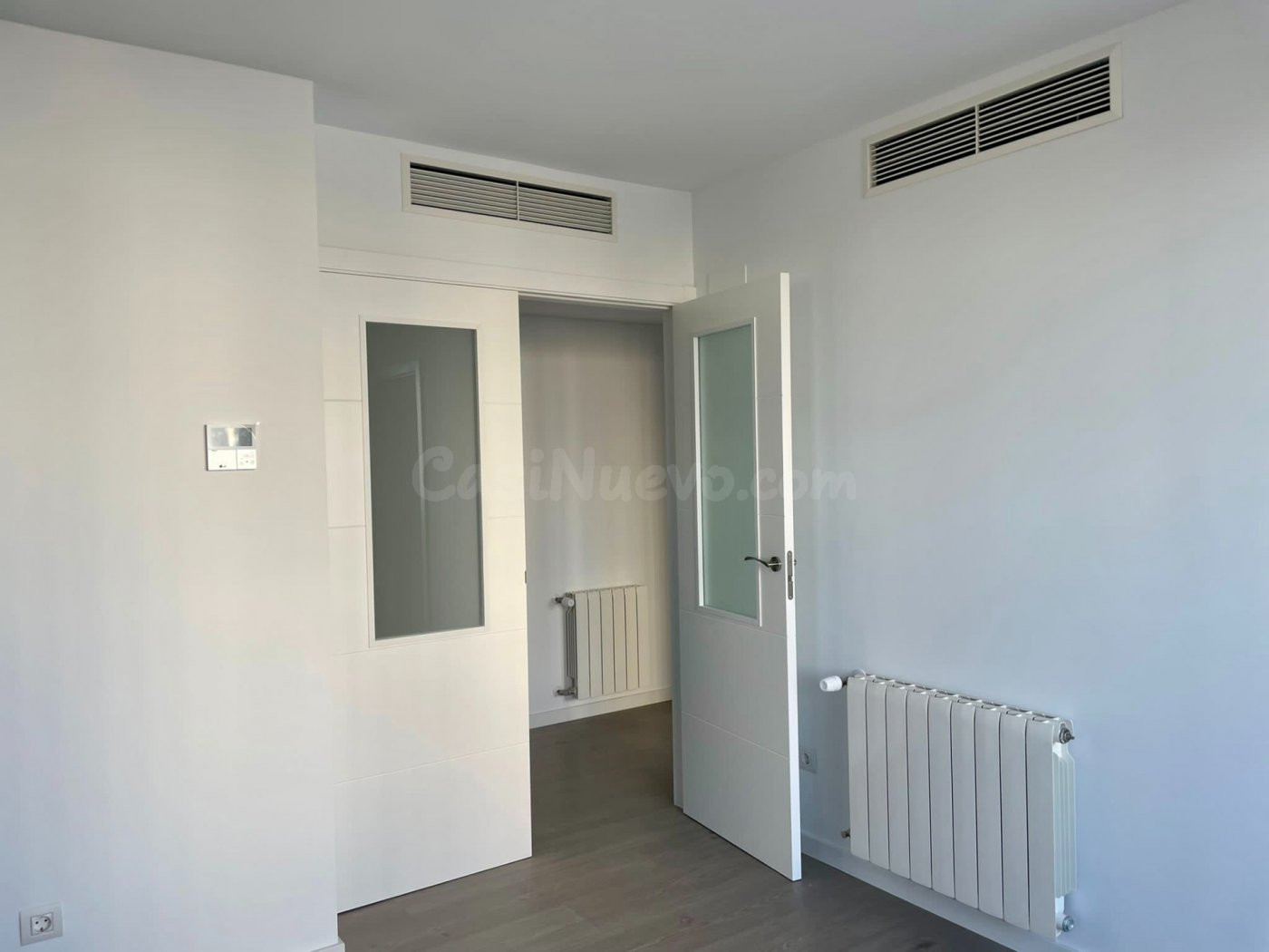 SE ALQUILA PISO A ESTRENAR EN RESIDENCIAL DE LUJO - foto 2