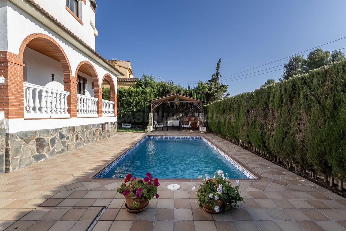 FANTASTICA CASA EN GOJAR - foto 3