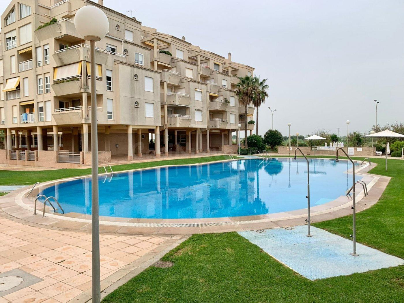 APARTAMENTO EN VENTA EN URBANIZACIÓN PLAYAS DE CIVISA