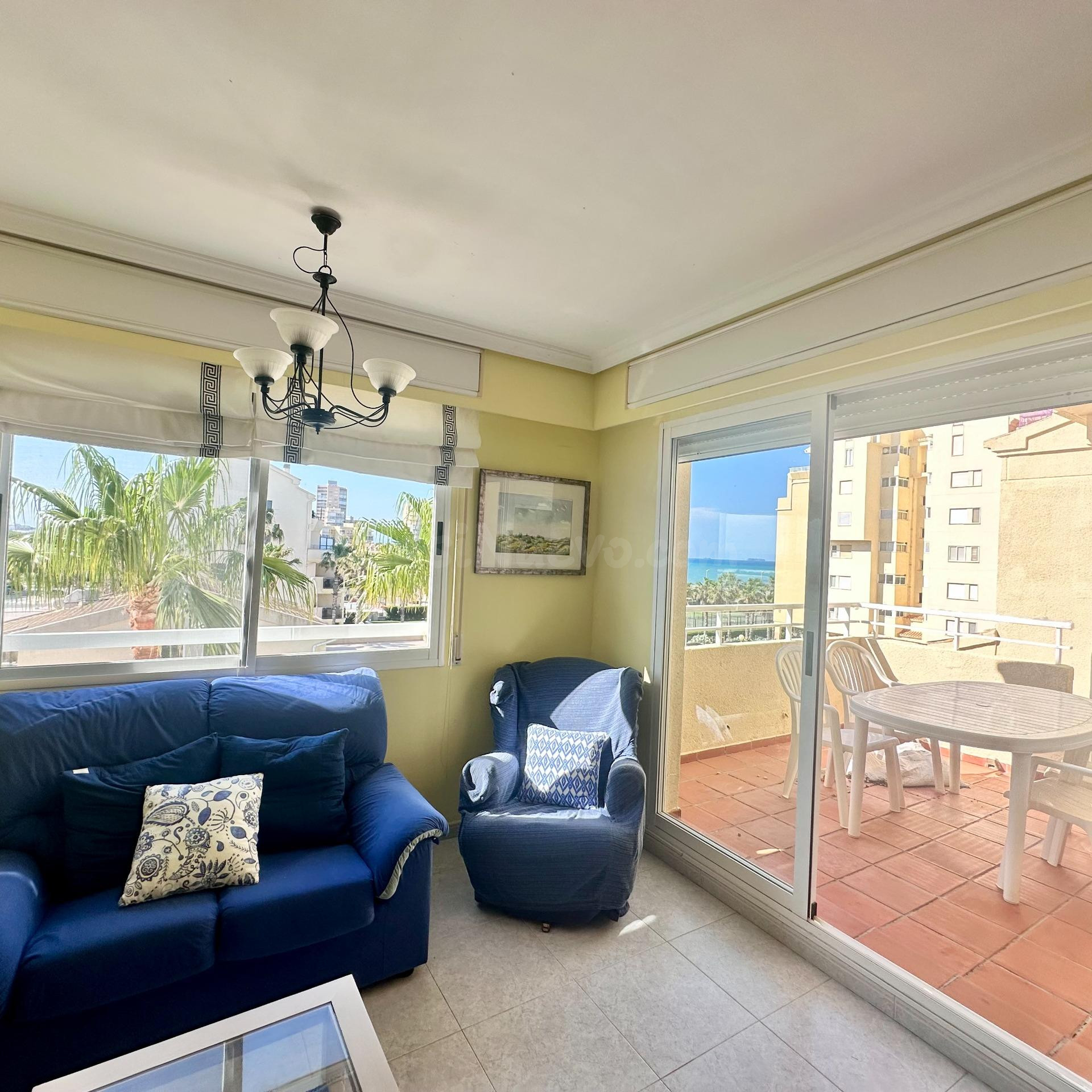 APARTAMENTO EN VENTA EN URBANIZACIÓN PLAYAS DE CIVISA - foto 2