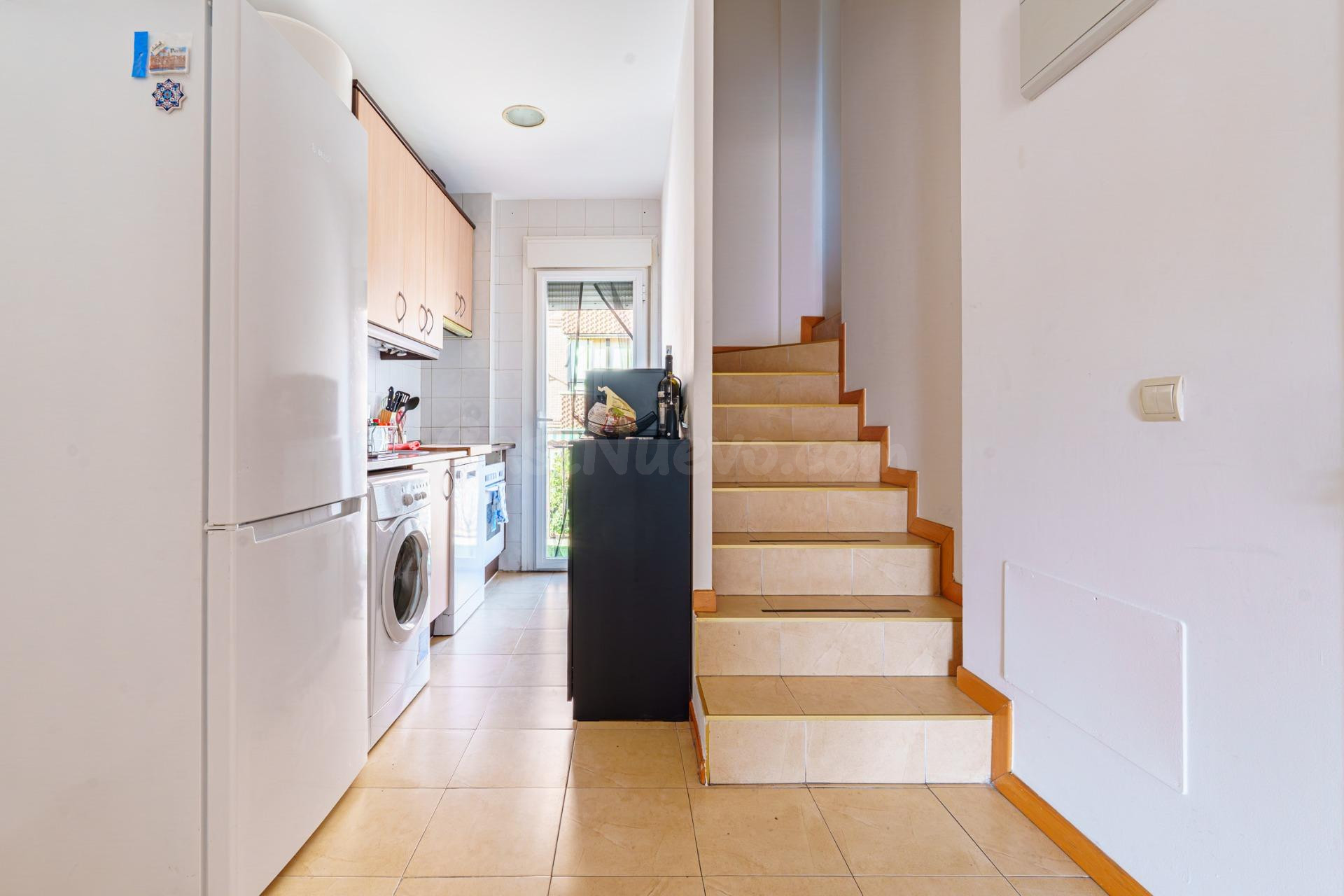 Edificio íntegro en venta en San Fernando de Henares, Madrid - foto 3