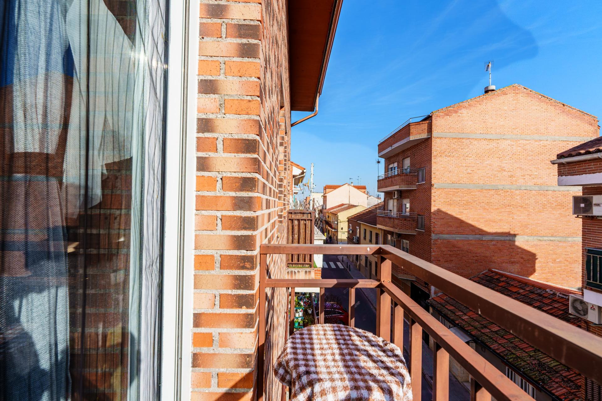 Edificio íntegro en venta en San Fernando de Henares, Madrid - foto 5
