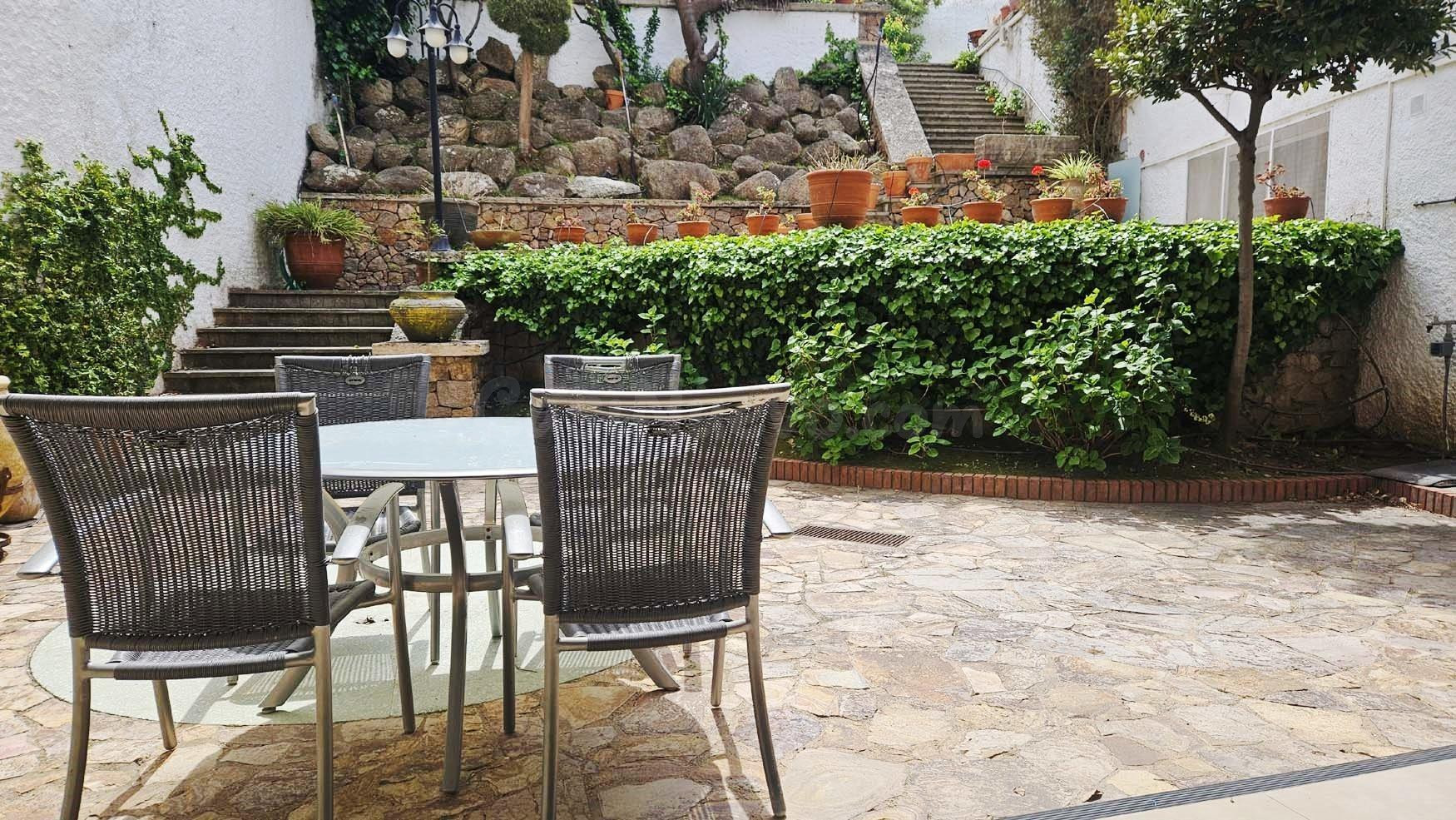 Vivienda tipo dúplex situada a 300 metros del Paseo del Mar. - foto 5