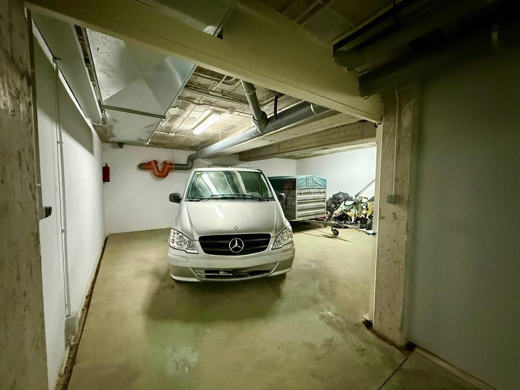 Plaza de parking cerrada con puerta automática al lado de Port d'Aro - foto 2