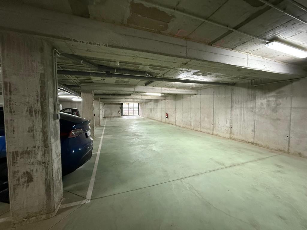 Plaza de parking cerrada con puerta automática al lado de Port d'Aro - foto 5