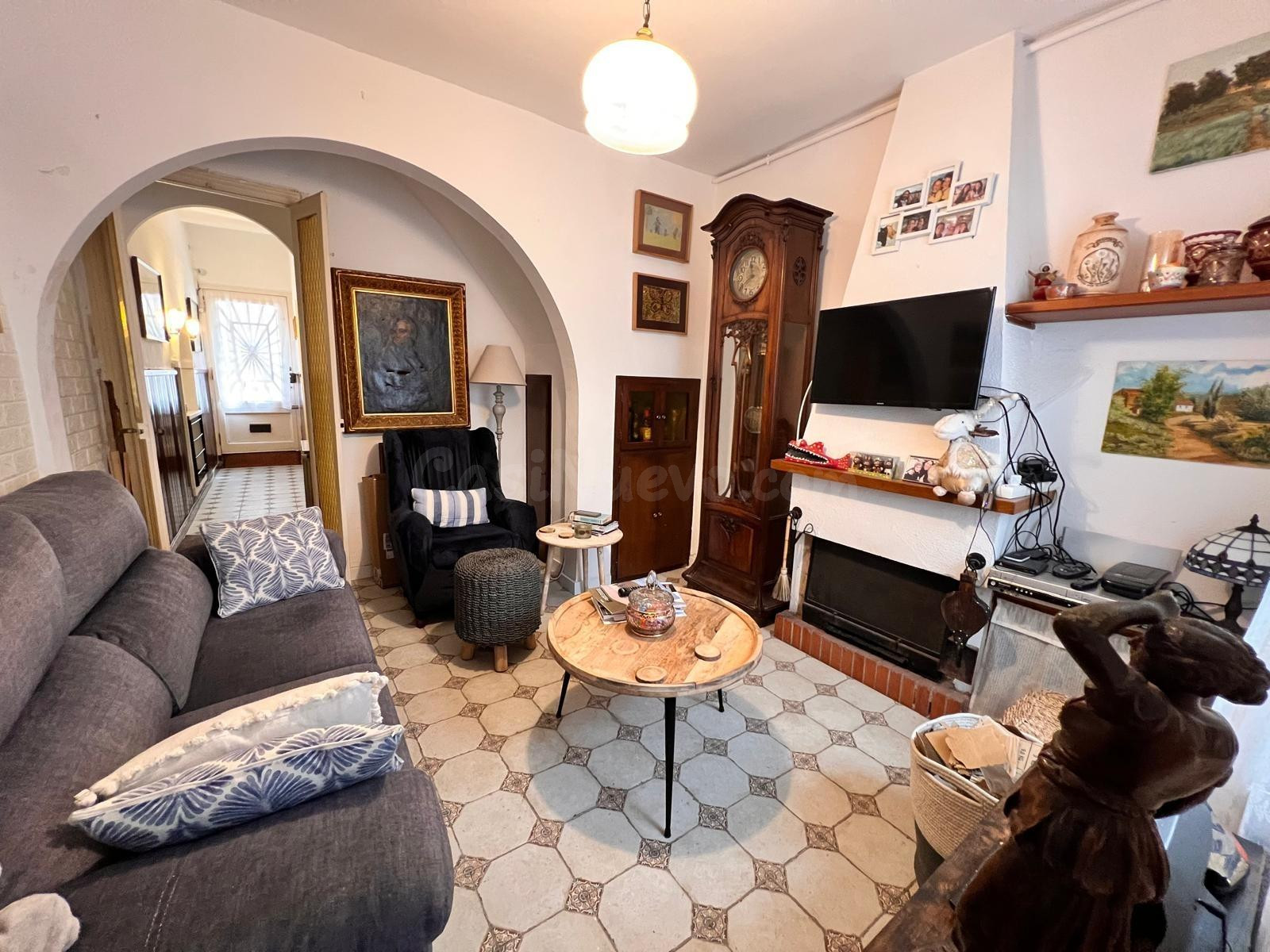 Casa de pueblo totalmente reformada - foto 2