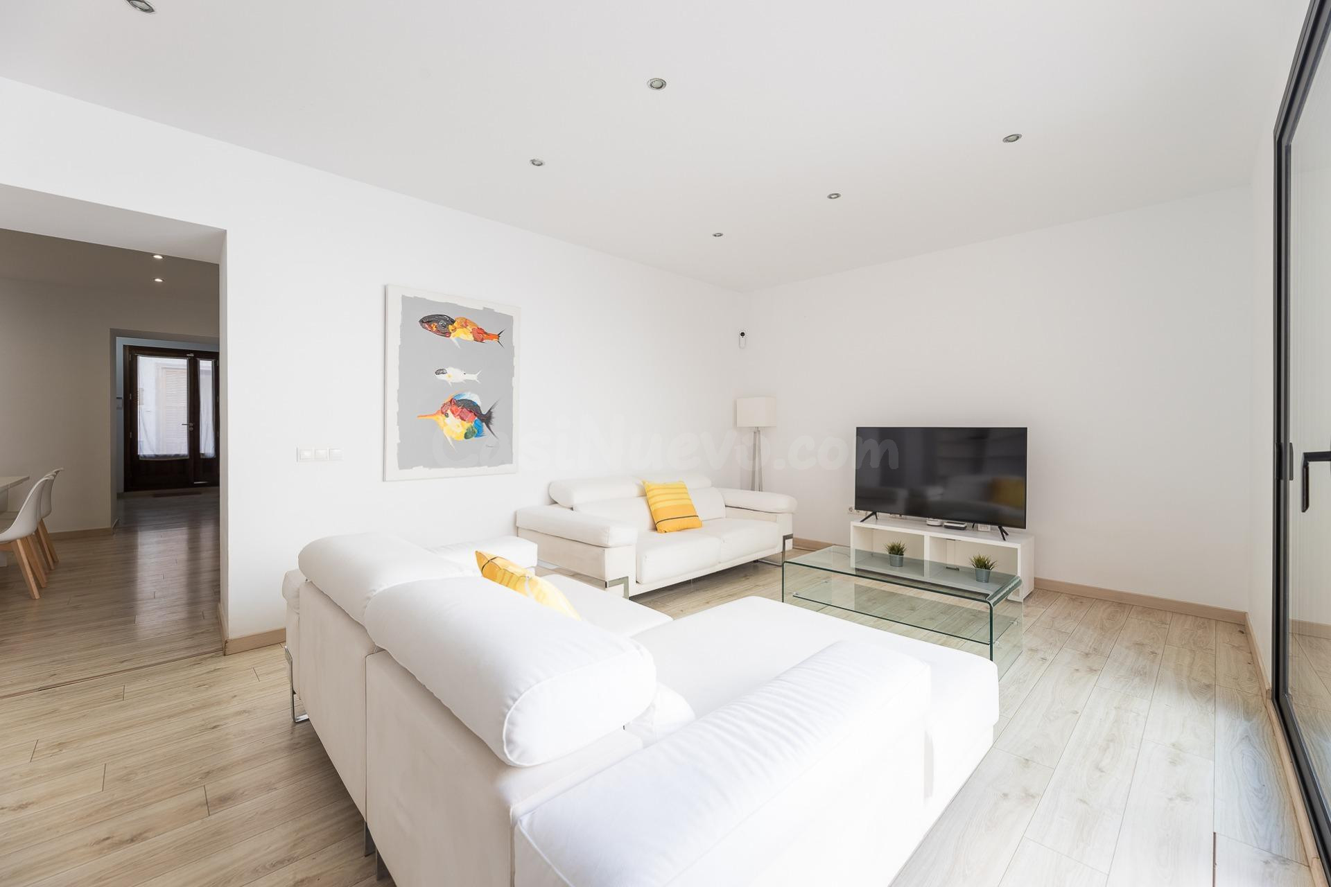 Encantadora Casa en el Corazón de Sineu - Reformada y Lista 