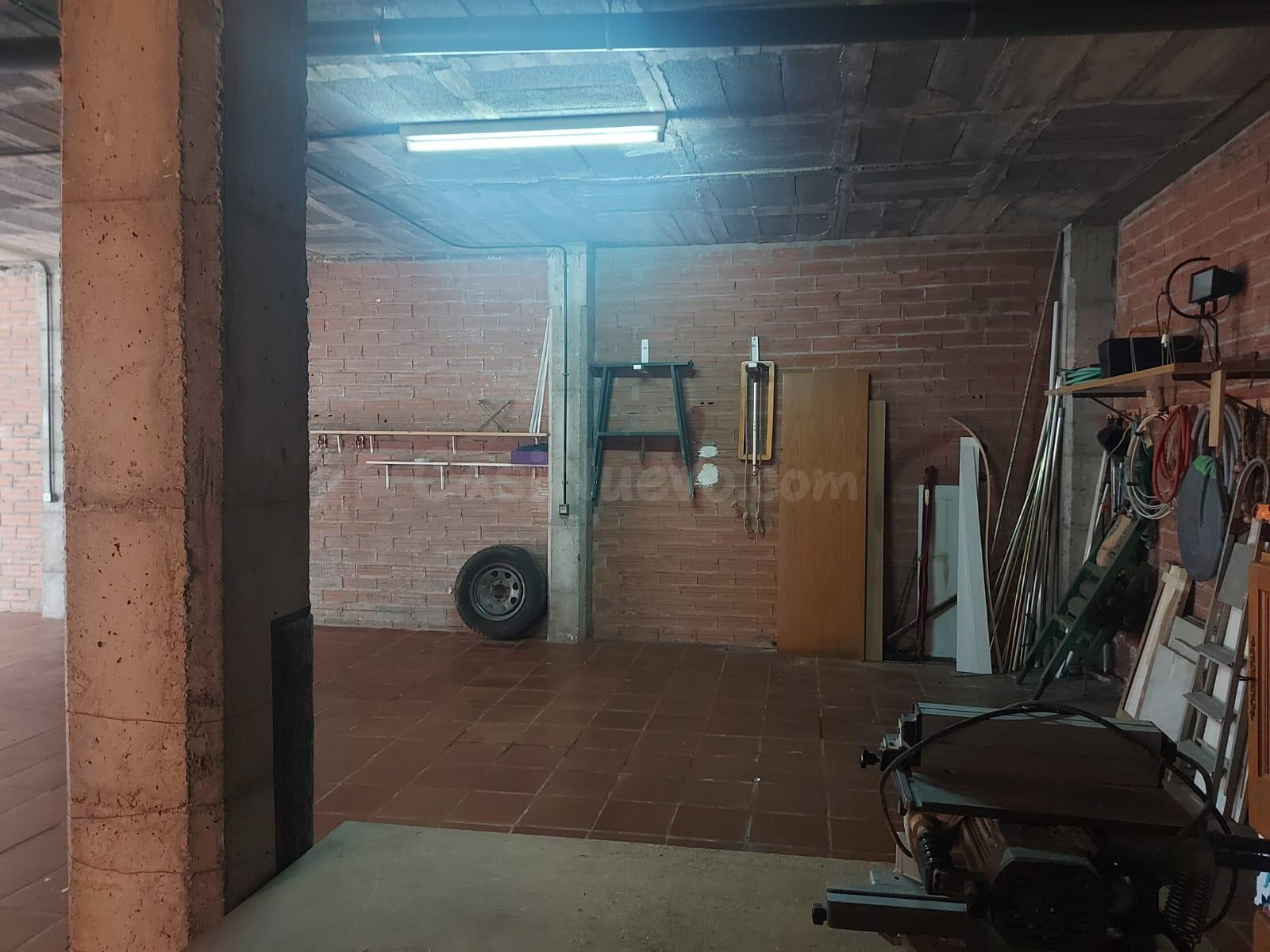 Amplio garaje en venta zona Mossos - foto 3