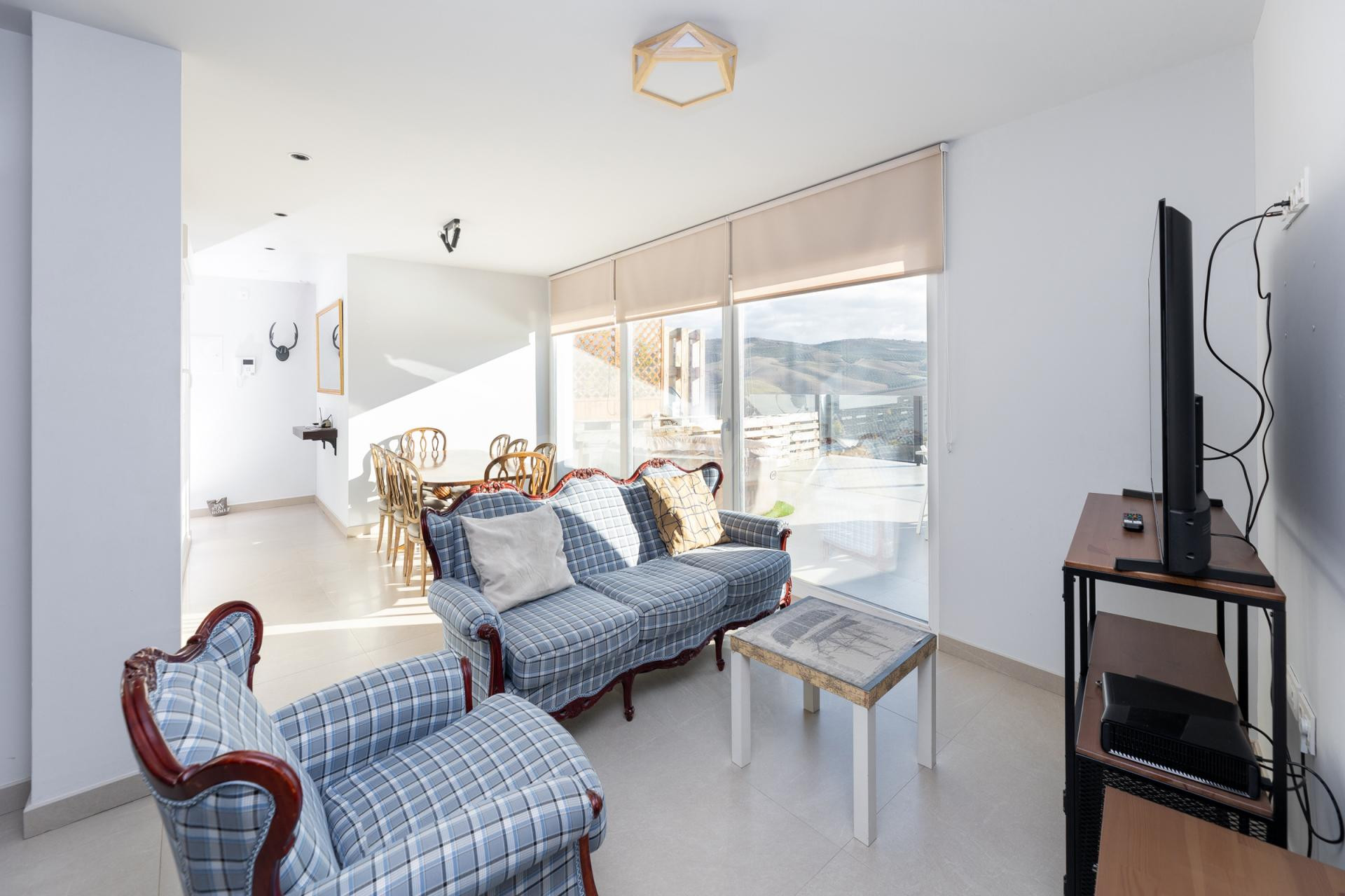 ESPECTACULAR ATICO CON TERRAZA Y MARAVILLOSAS VISTAS EN ALHA - foto 5