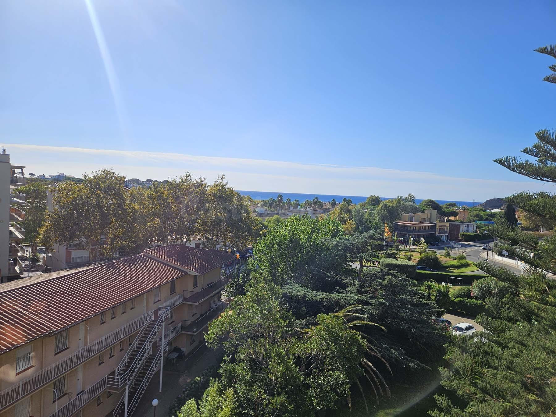 Apartamento reformado con vistas despejadas en pleno centro  - foto 3