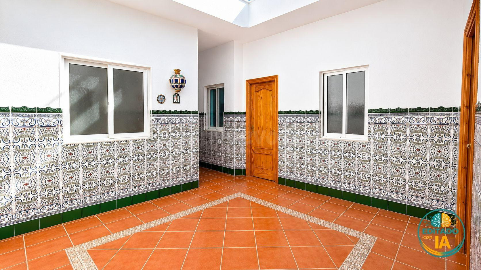 Gran CASA en planta baja cerca del centro. - foto 5