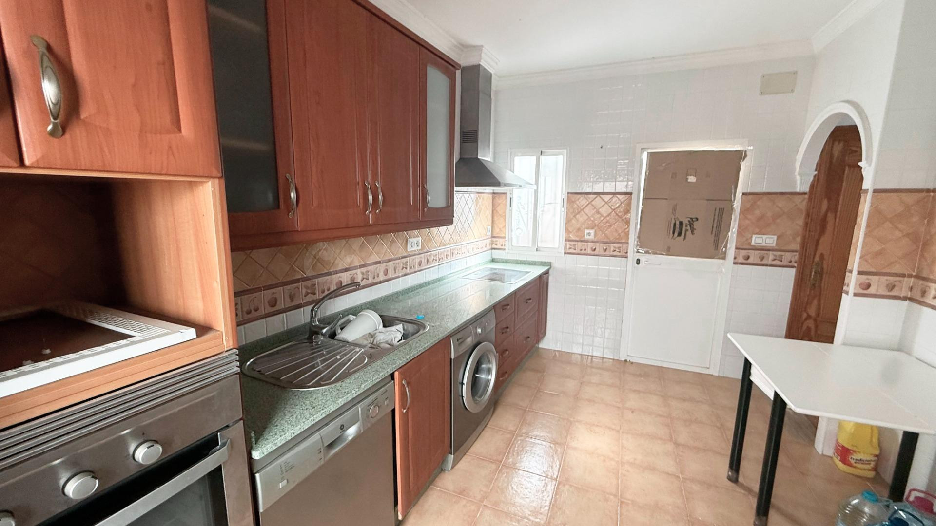 CASA en PLANTA BAJA cerca a HUERTA DEL ROSARIO