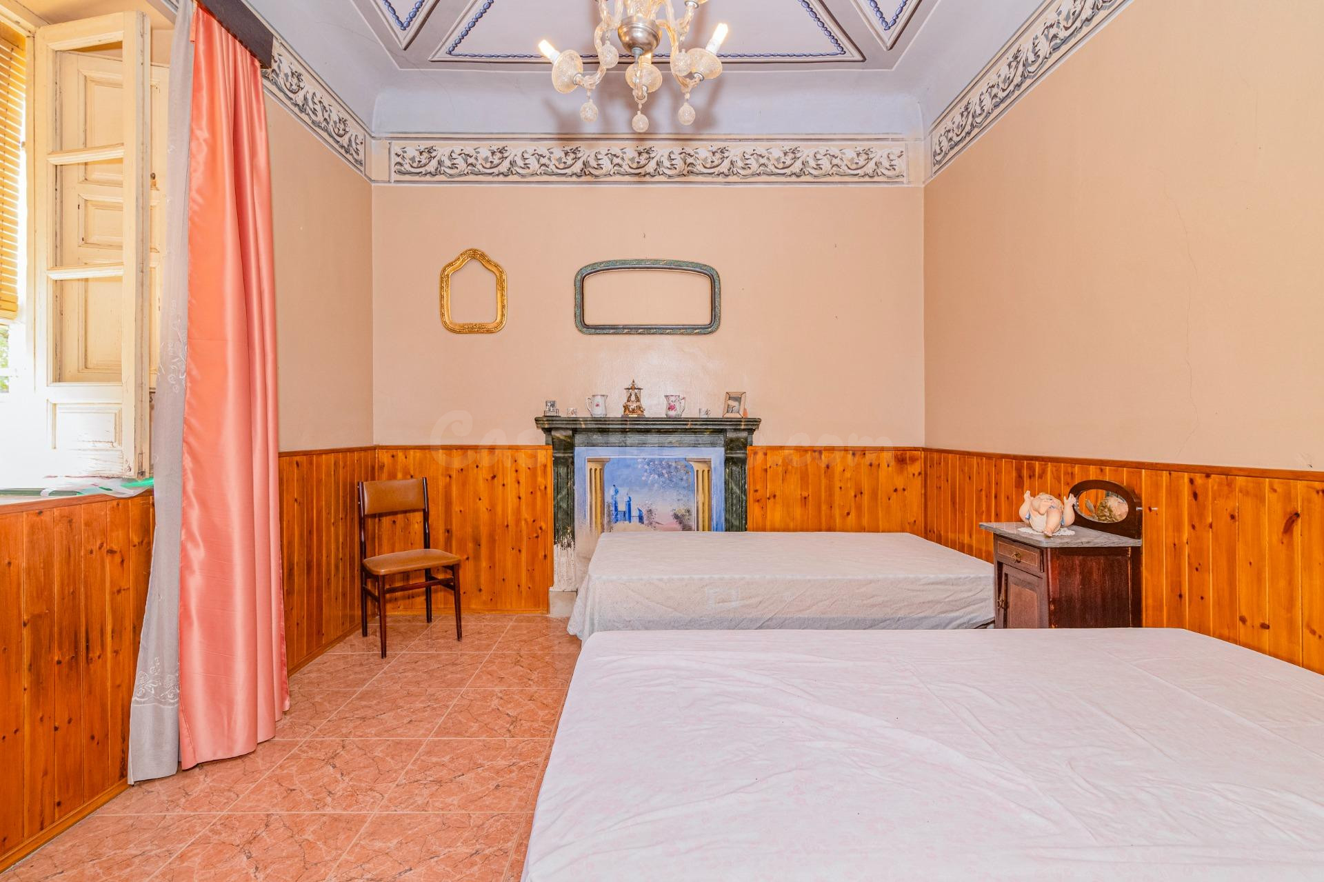 Gran casa de pueblo con terreno, en Ambroz (1260 m2 de parce - foto 3