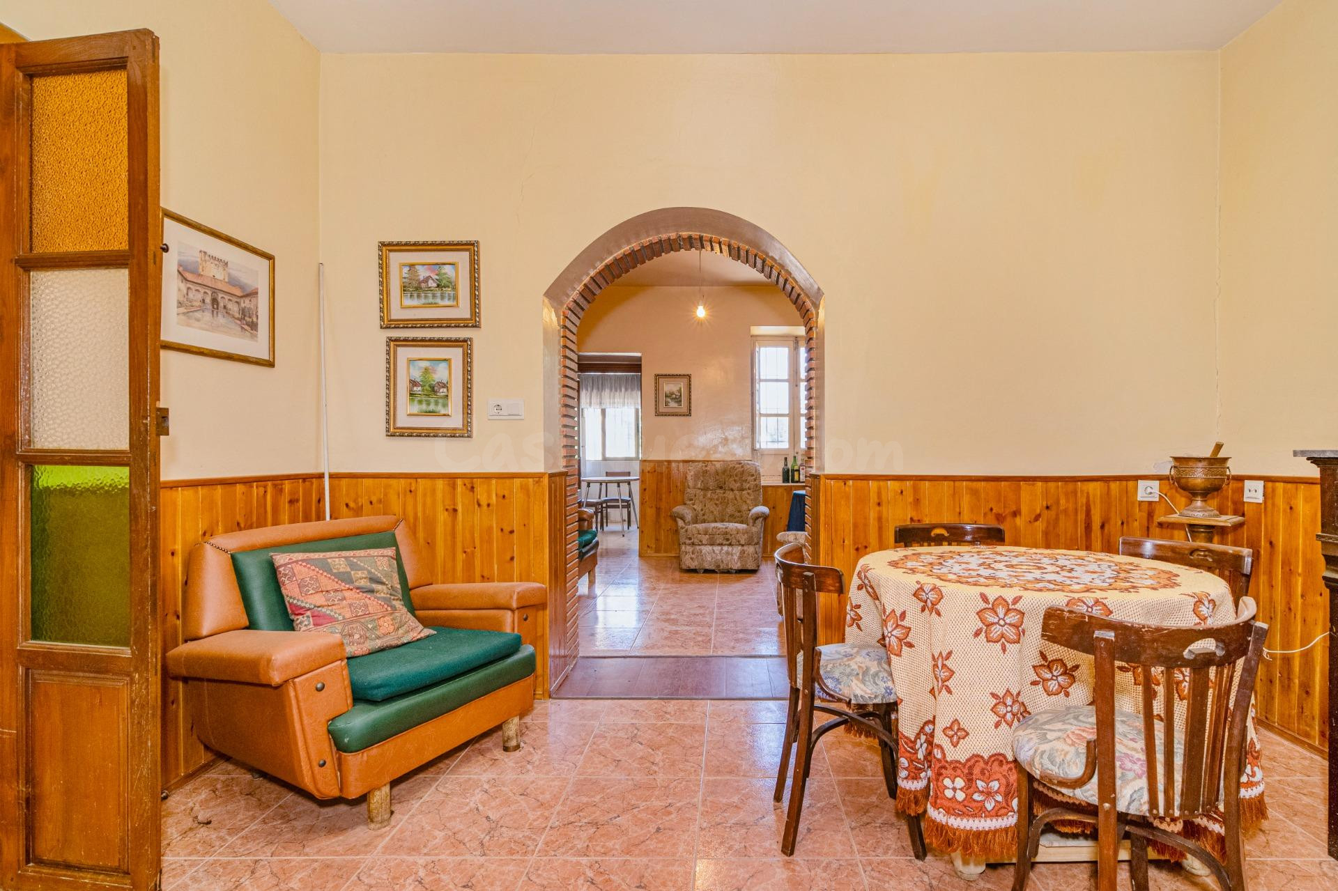 Gran casa de pueblo con terreno, en Ambroz (1260 m2 de parce - foto 5