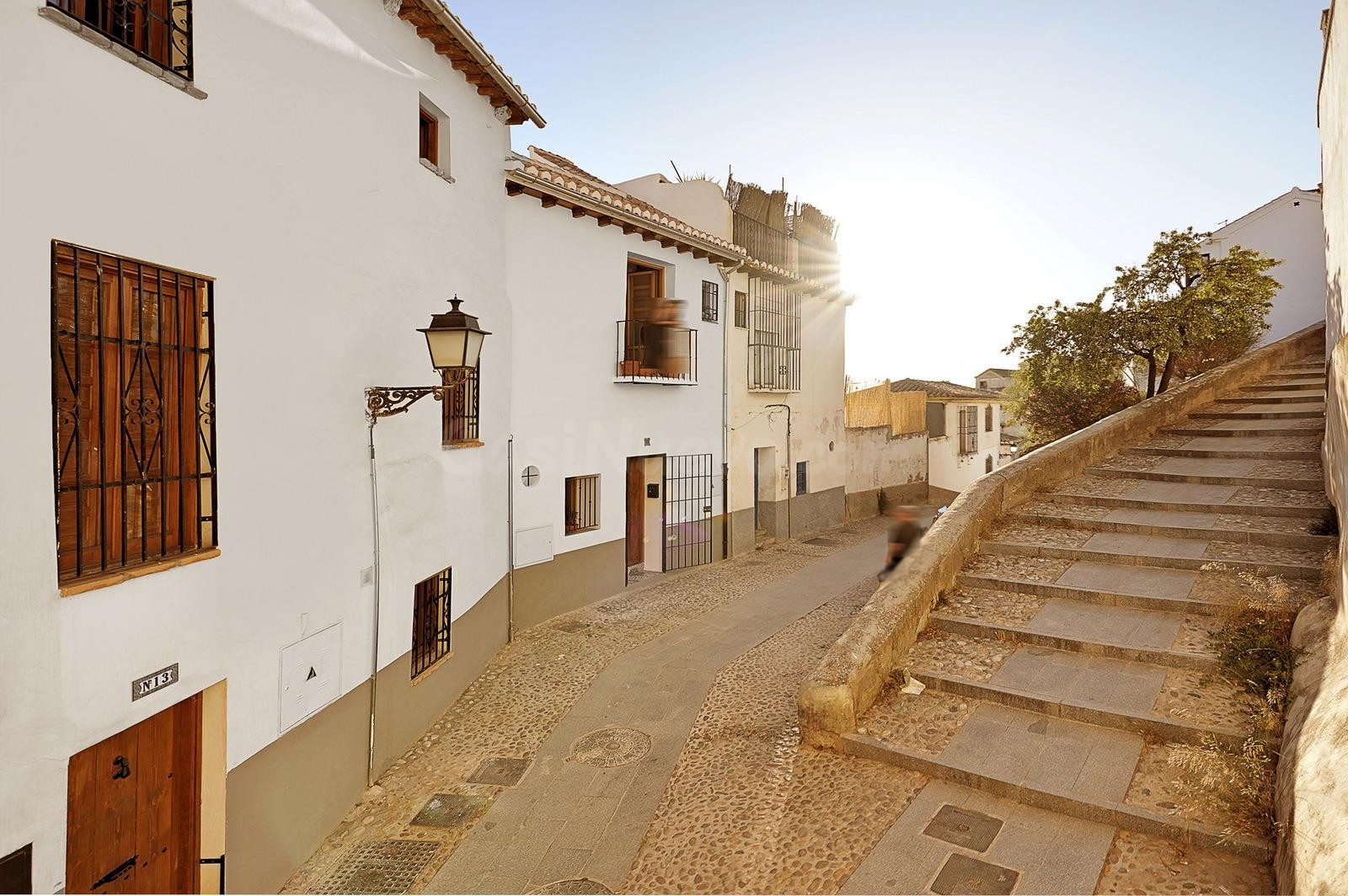 ¡LICENCIA TURÍSTICA EN VIGOR! CASA REFORMADA EN EL EMBLEMÁTICO ALBAICÍN DE GRANADA ⭐ - foto 2