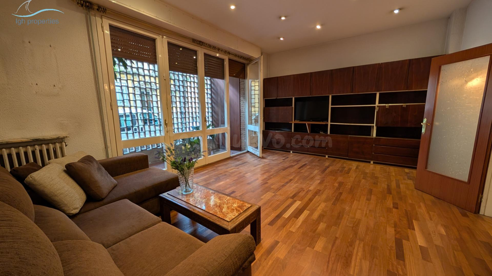 4 habitaciones, PATIO Y JARDÍN COMUNITARIO