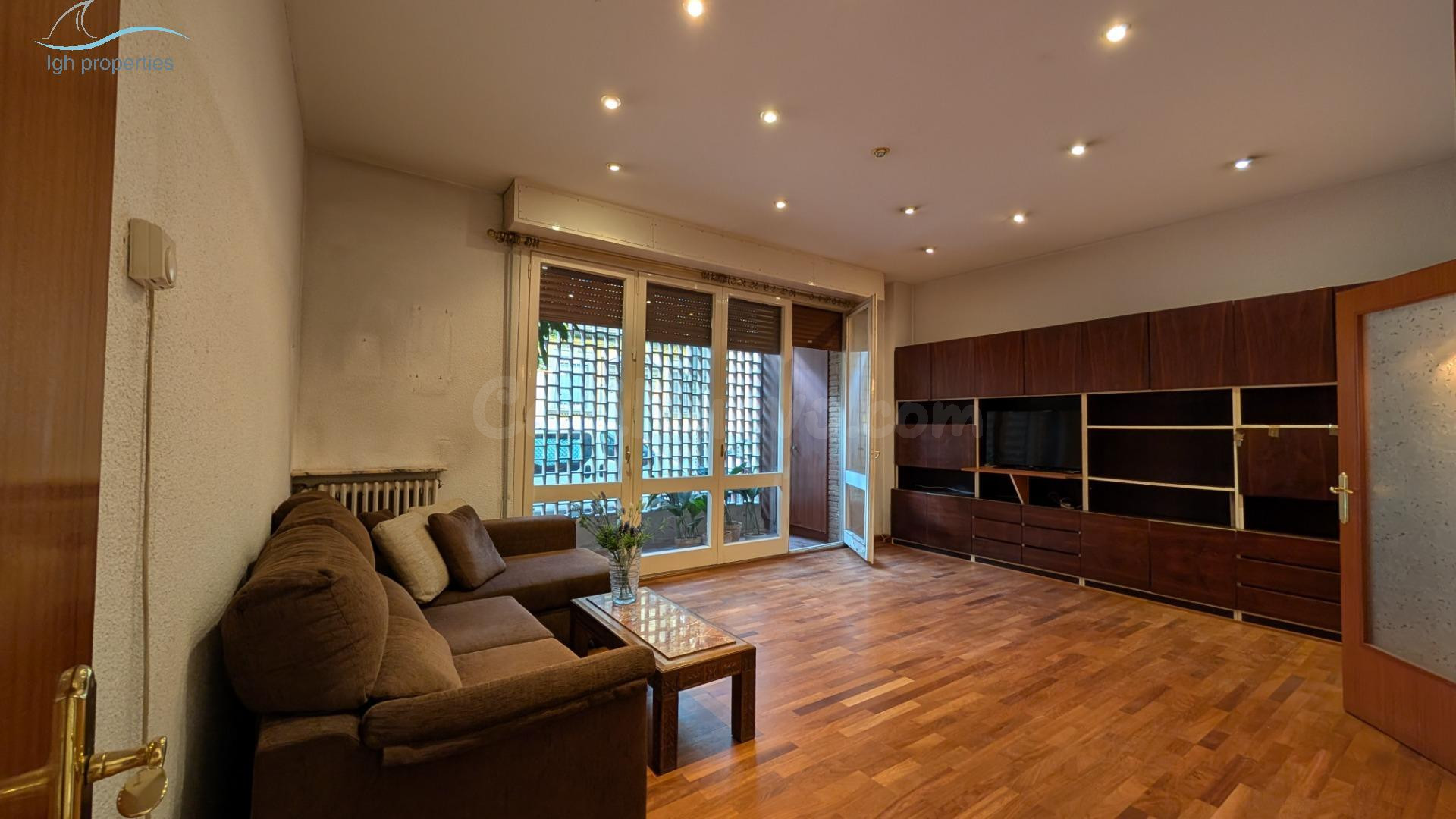 4 habitaciones, PATIO Y JARDÍN COMUNITARIO - foto 2