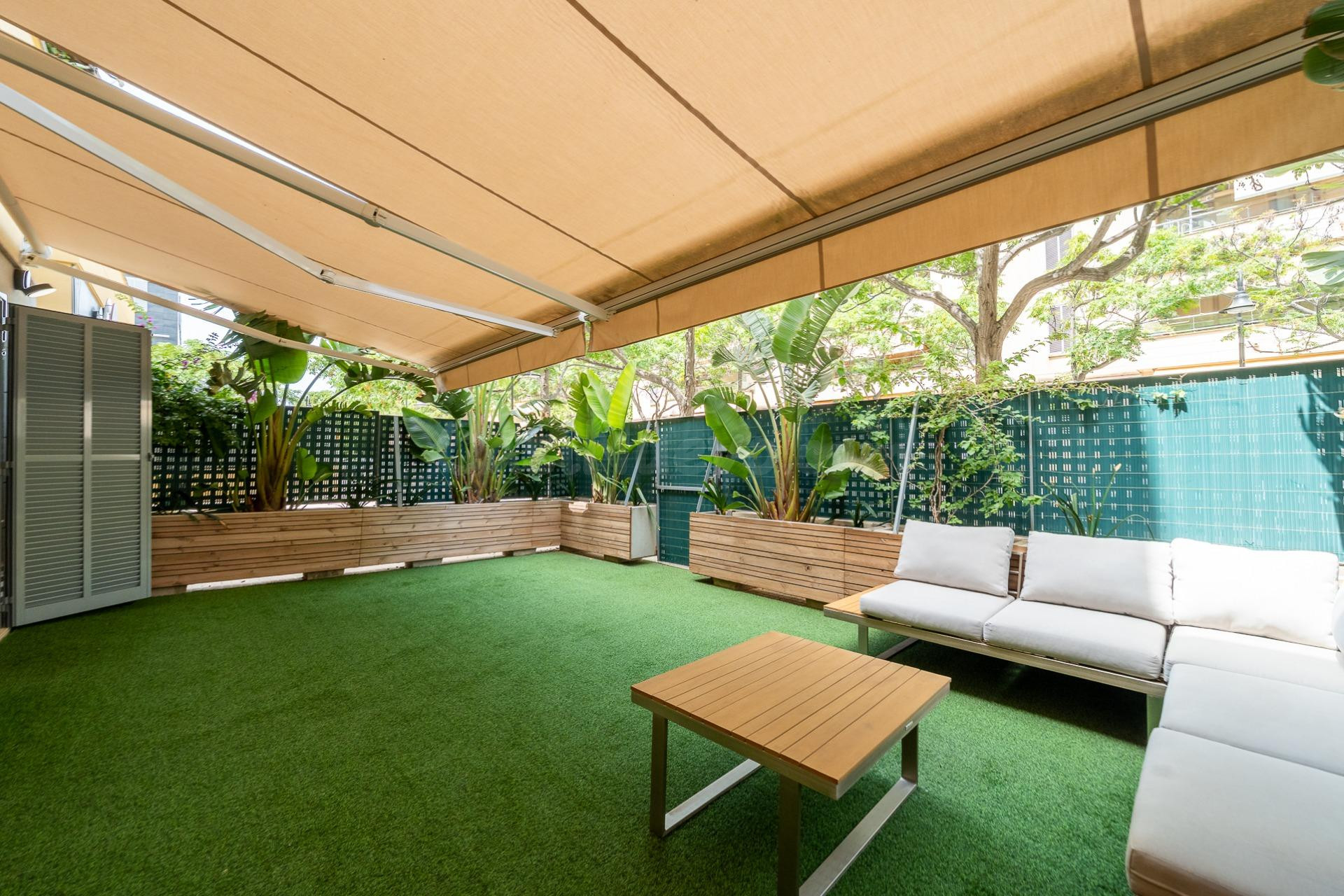 Planta baja con terraza en El Molinar - foto 2