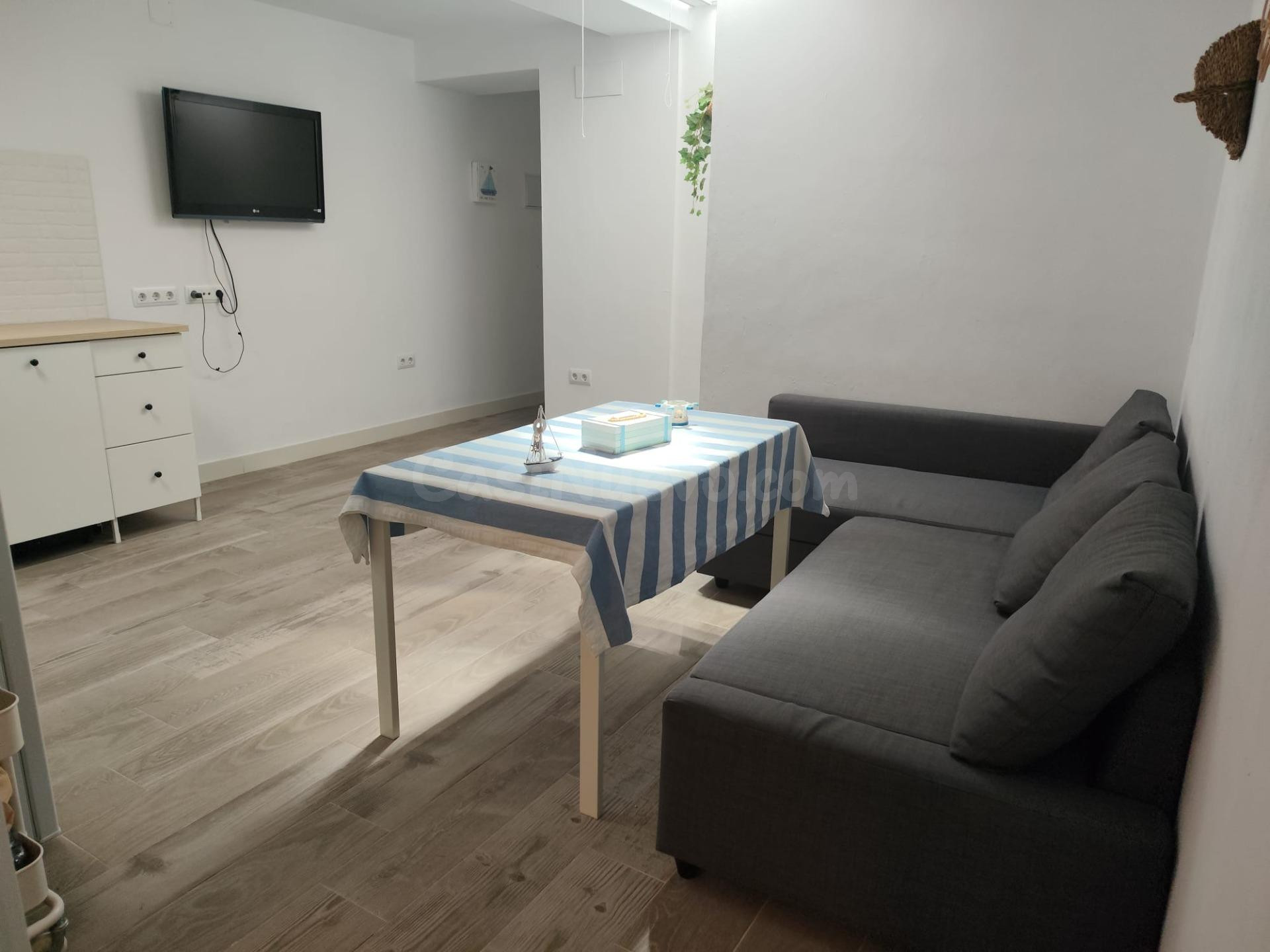 ¡Oportunidad a pocos  pasos de la Cruz del Mar! Coqueto piso reformado y con proyecto de rehabilitación integral del edificio. - foto 4
