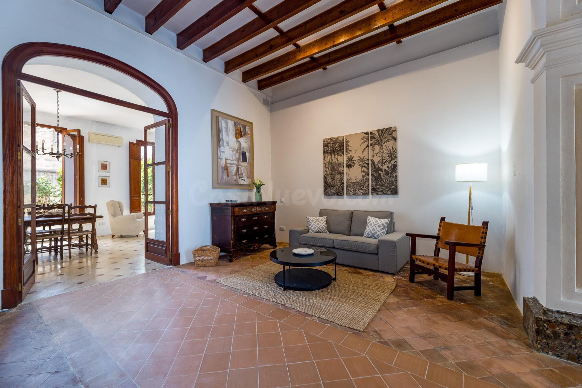 Casa señorial renovada en el corazón de Sant Joan - foto 4