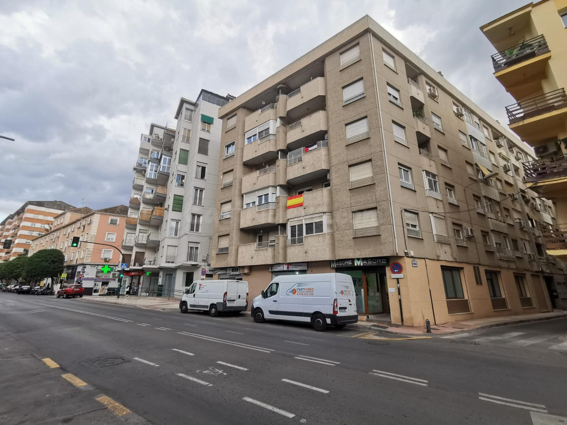 Piso amueblado junto al Paseo de la Bomba de Granada
