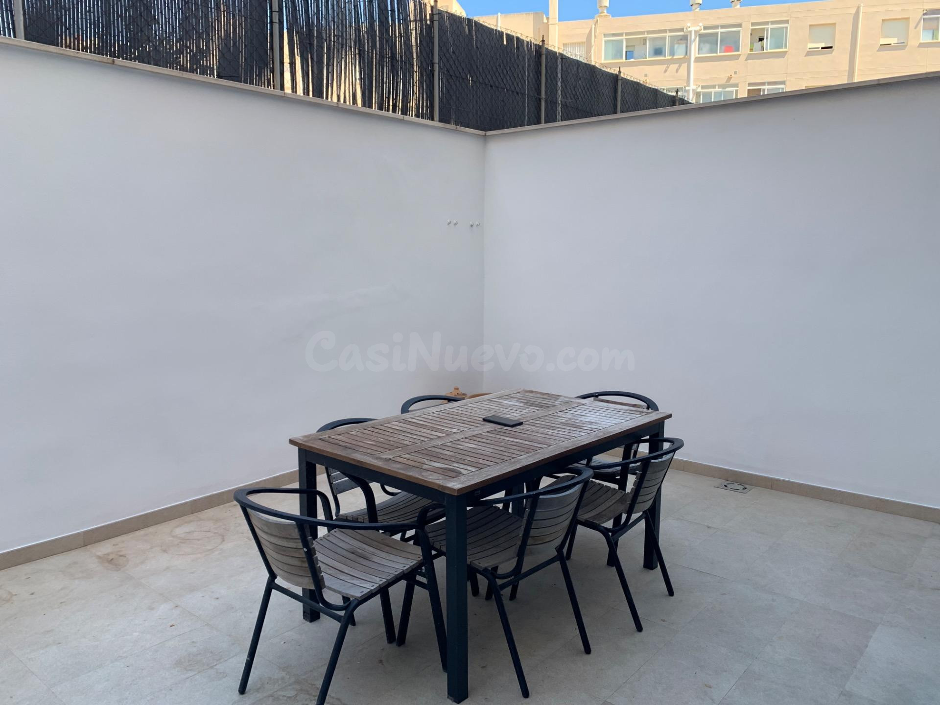 Planta baja reformada con terraza - foto 4