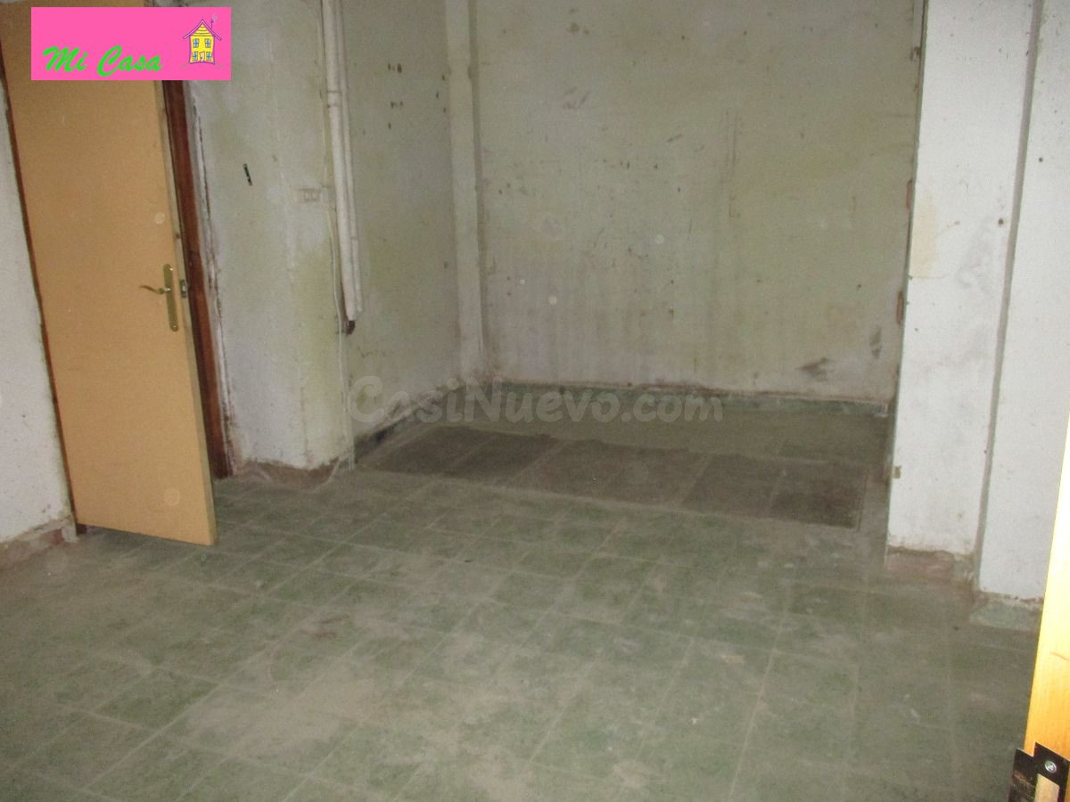 LOCAL COMERCIAL COMPUESTO  DE CUATRO DEPARTAMENTOS, UN ASEO, - foto 5