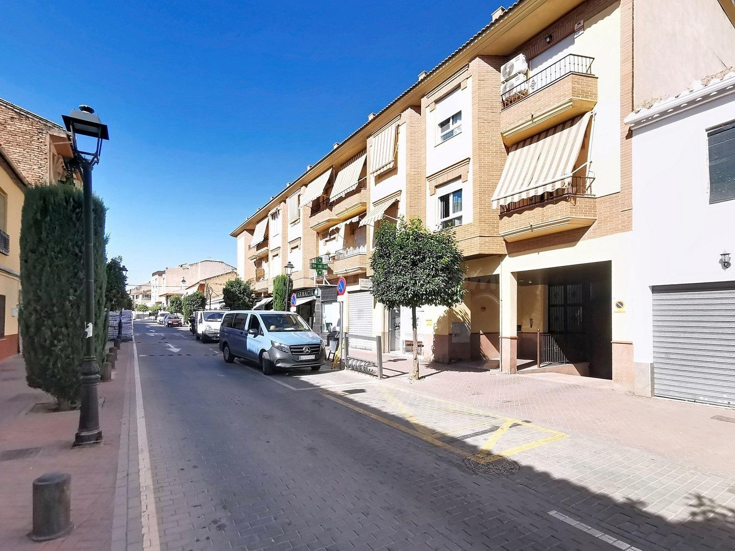 Piso sin amueblar junto a calle San Ramón de Churriana de la Vega