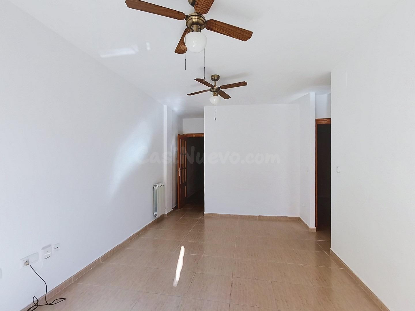 Piso sin amueblar junto a calle San Ramón de Churriana de la Vega - foto 5