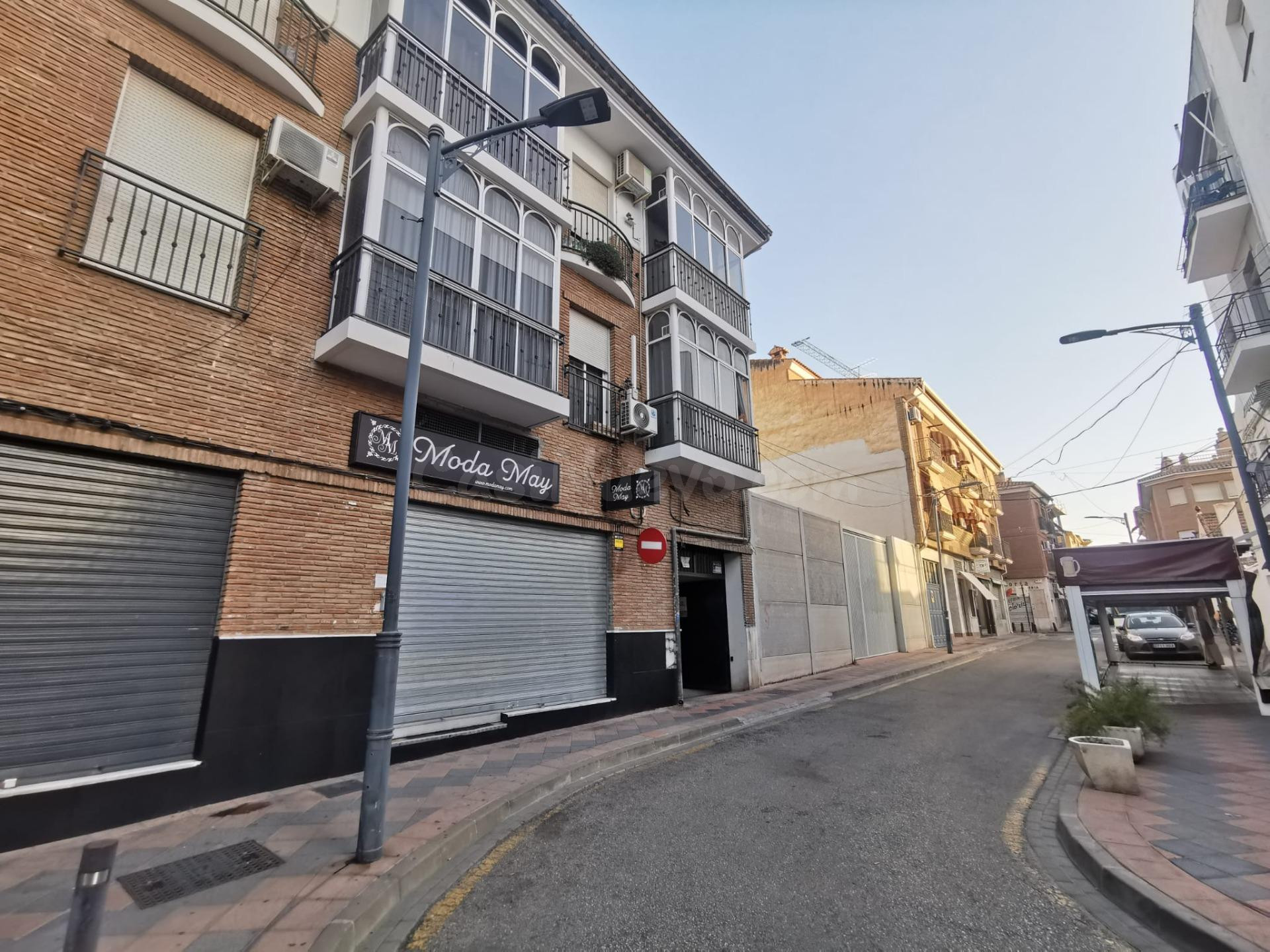 Plaza de Garaje frente supermercado Dani de Armilla
