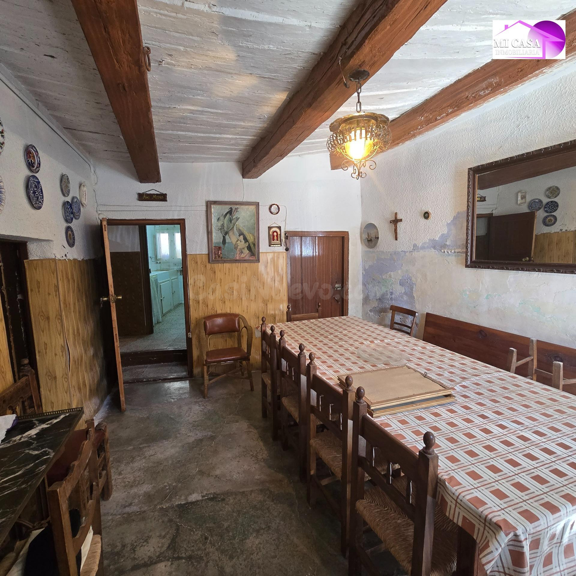 CASA DE PUEBLO CON ENCANTO EN EL CORAZON DE MIEDES - foto 5