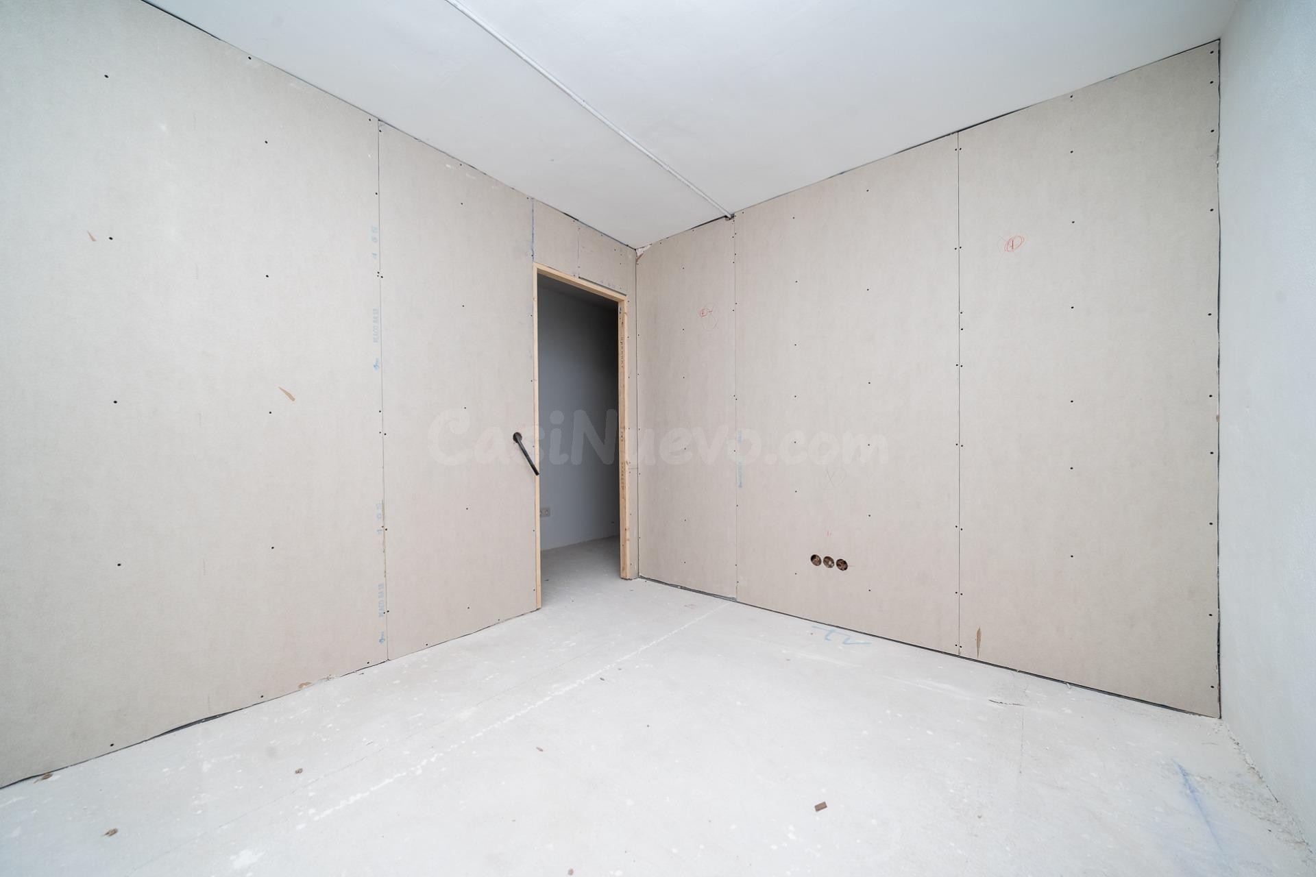 LOCAL DE 284 m2 EN ZONA CASTILLO DE BELLVER - foto 3