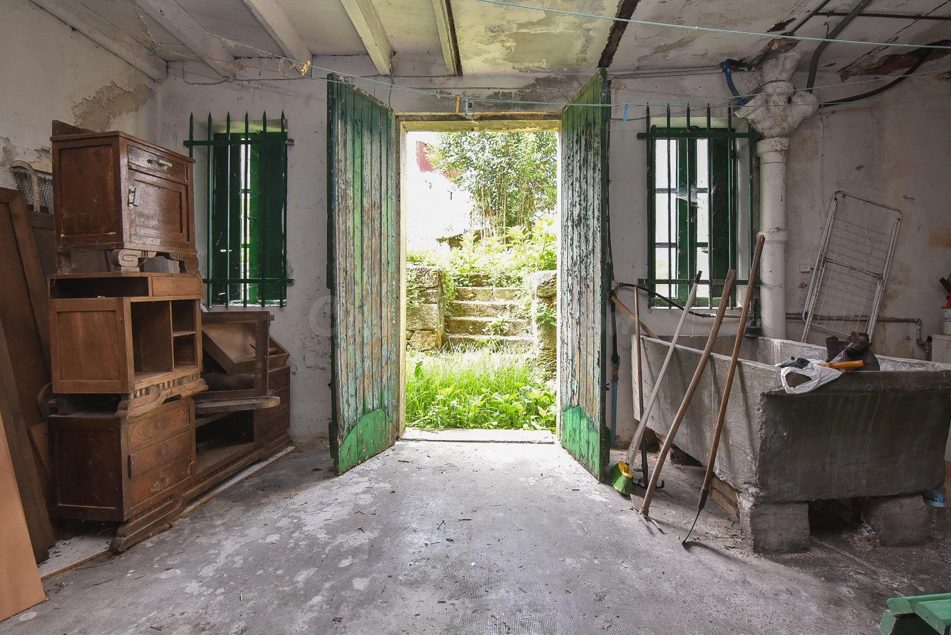 Casa con finca y hórreo en el centro de Marín - foto 5