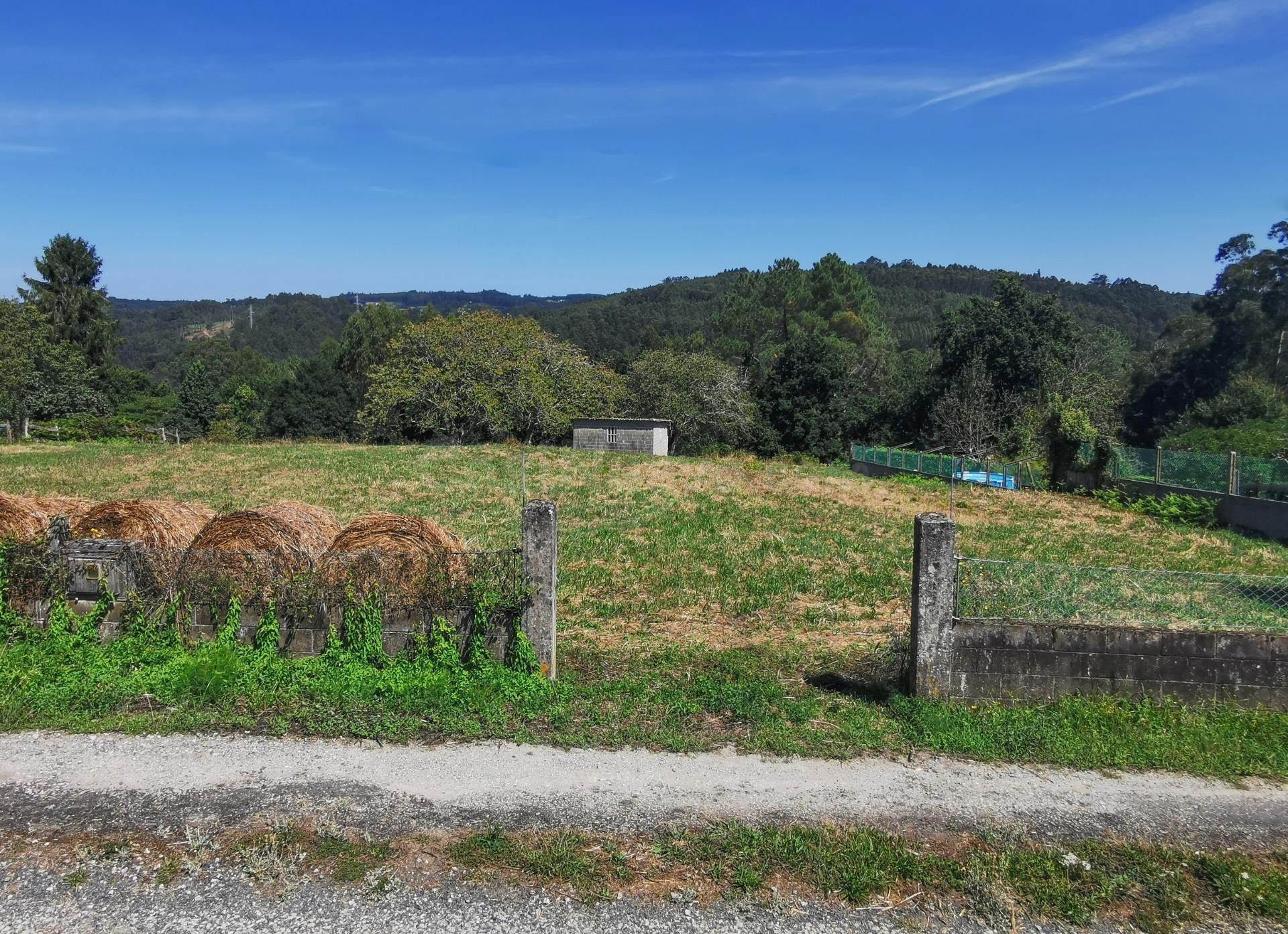 Solar urbano en Queirís, muy cerca de Betanzos