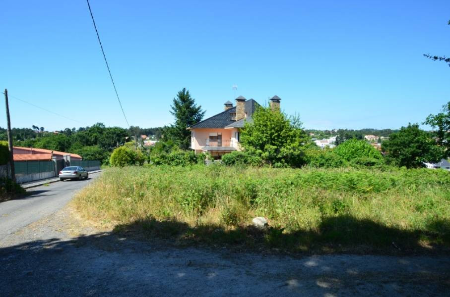 Finca de 912 m2., apta para uno o dos chalés - foto 3