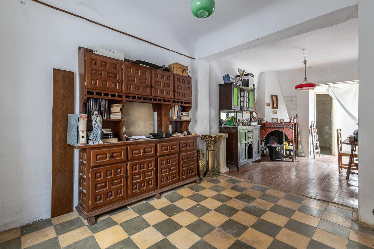 Casa con Parcela a Reformar en Granada - foto 4