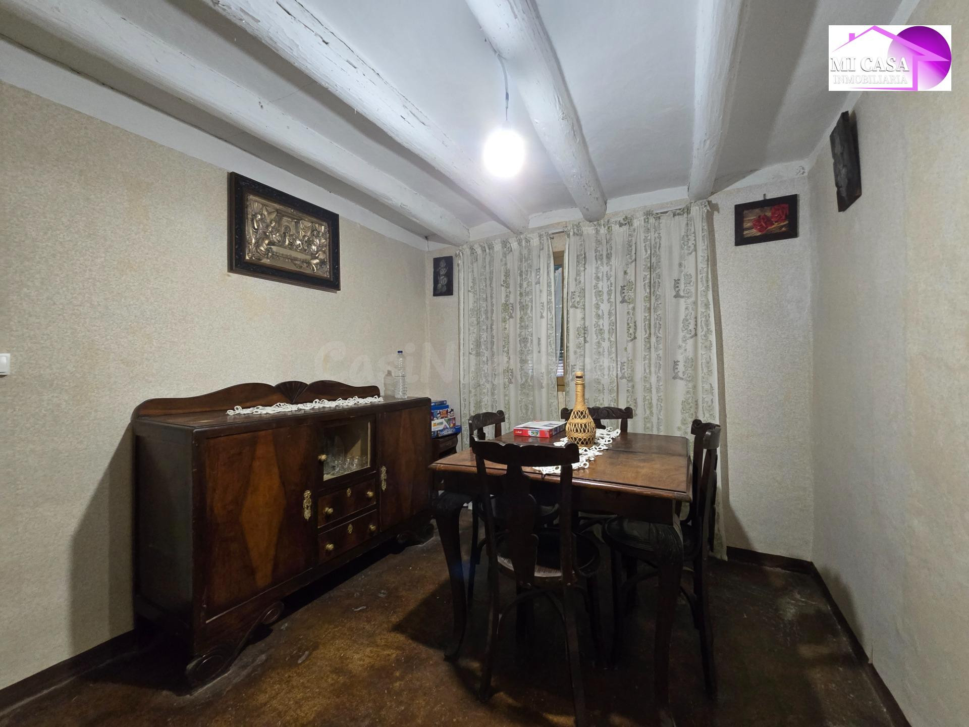 SE VENDE CASA DE PUEBLO EN VILLALENGUA