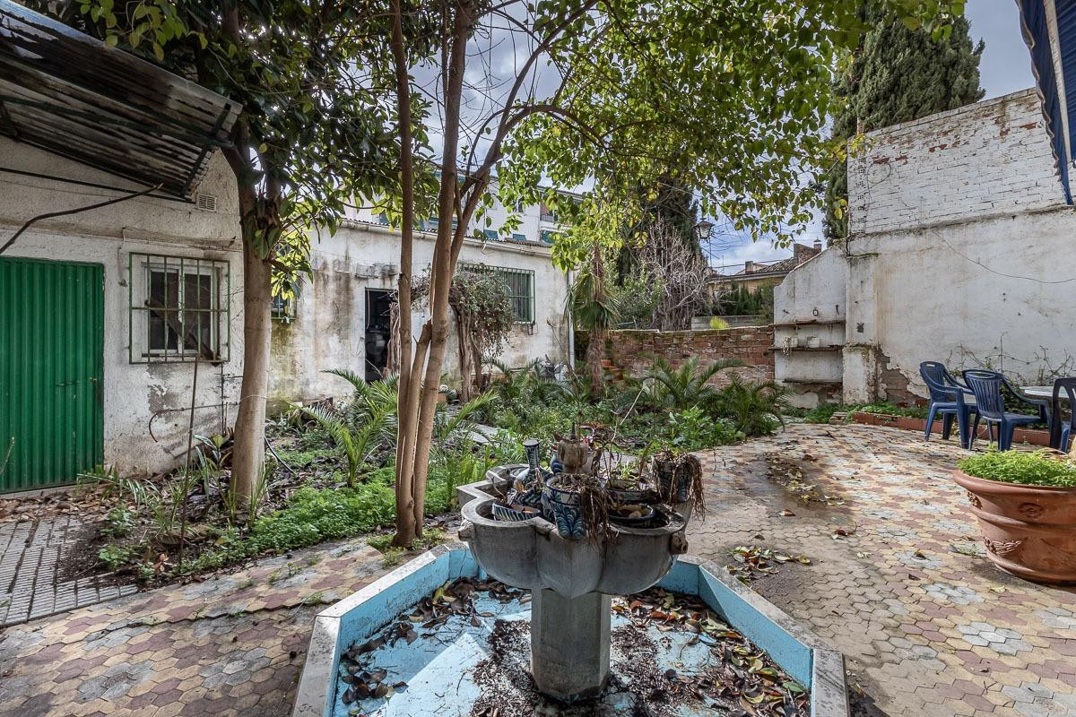 Gran Casa con Parcela a Reformar - foto 2