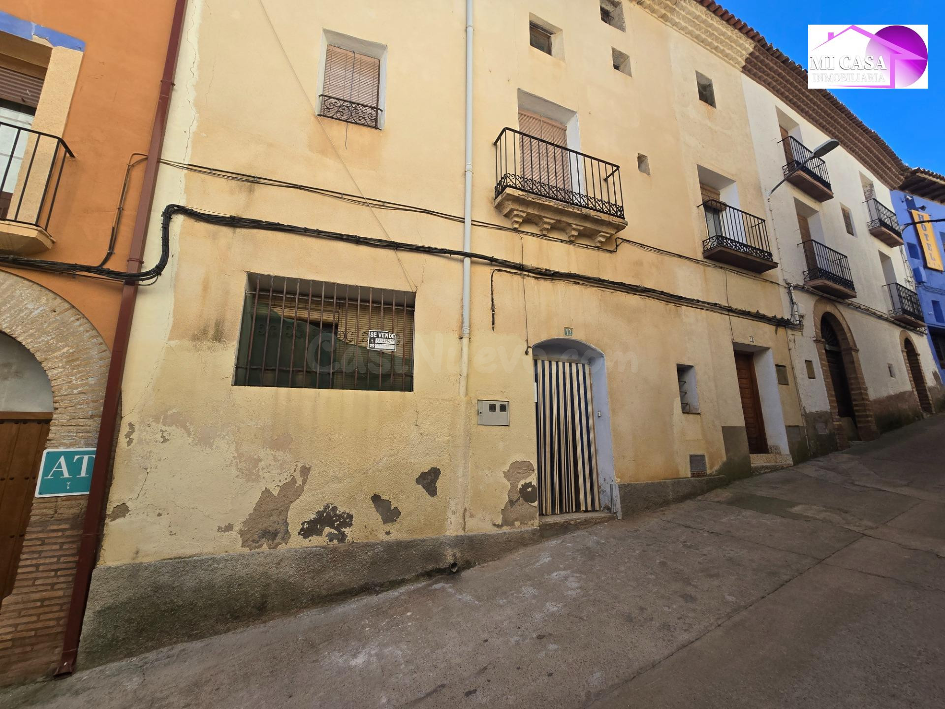 CASA DE PUEBLO EN MUNEBREGA (CERCA DEL MONASTERIO DE PIEDRA)