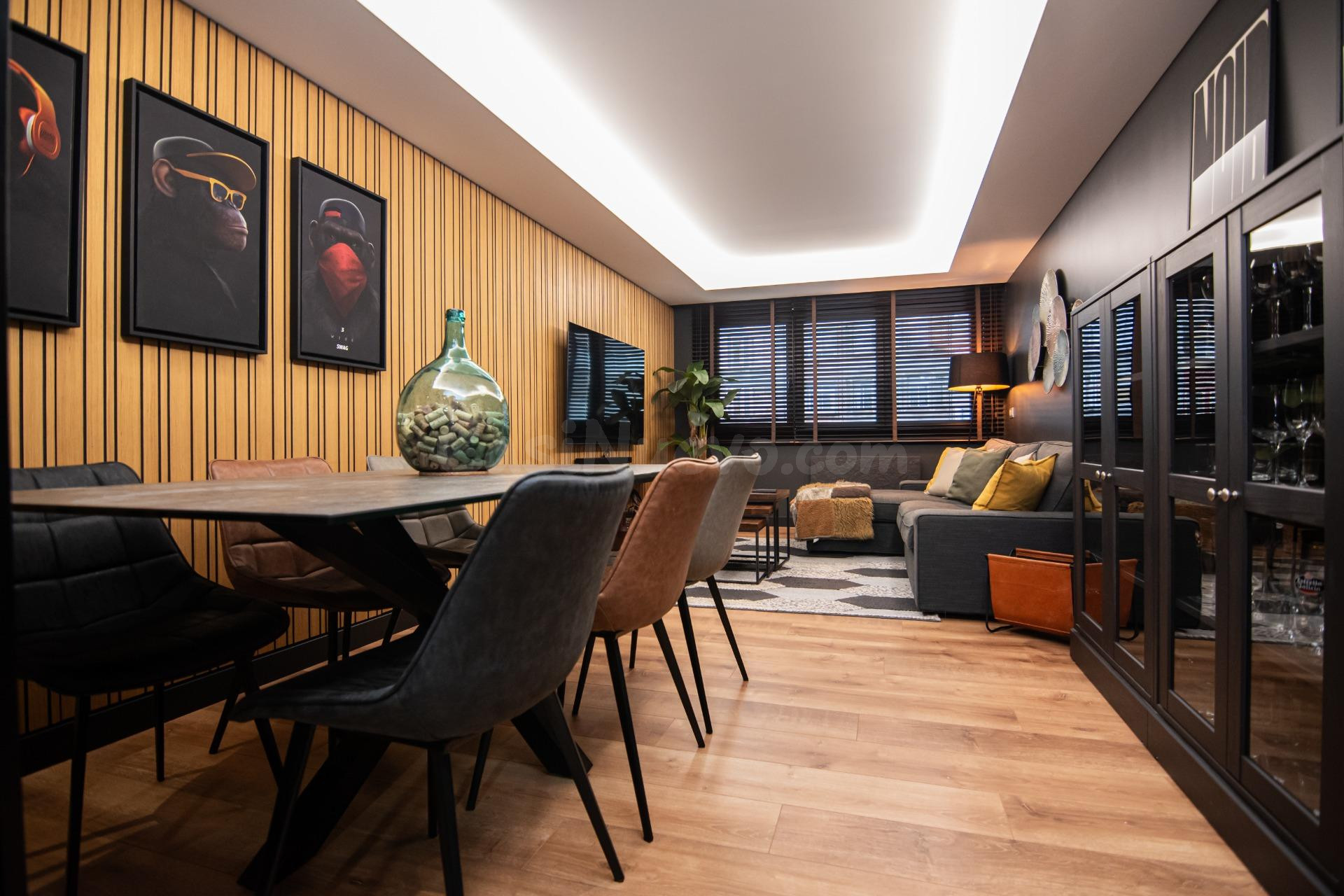 Seminuevo, perfectamente decorado, para venta con todo el mo