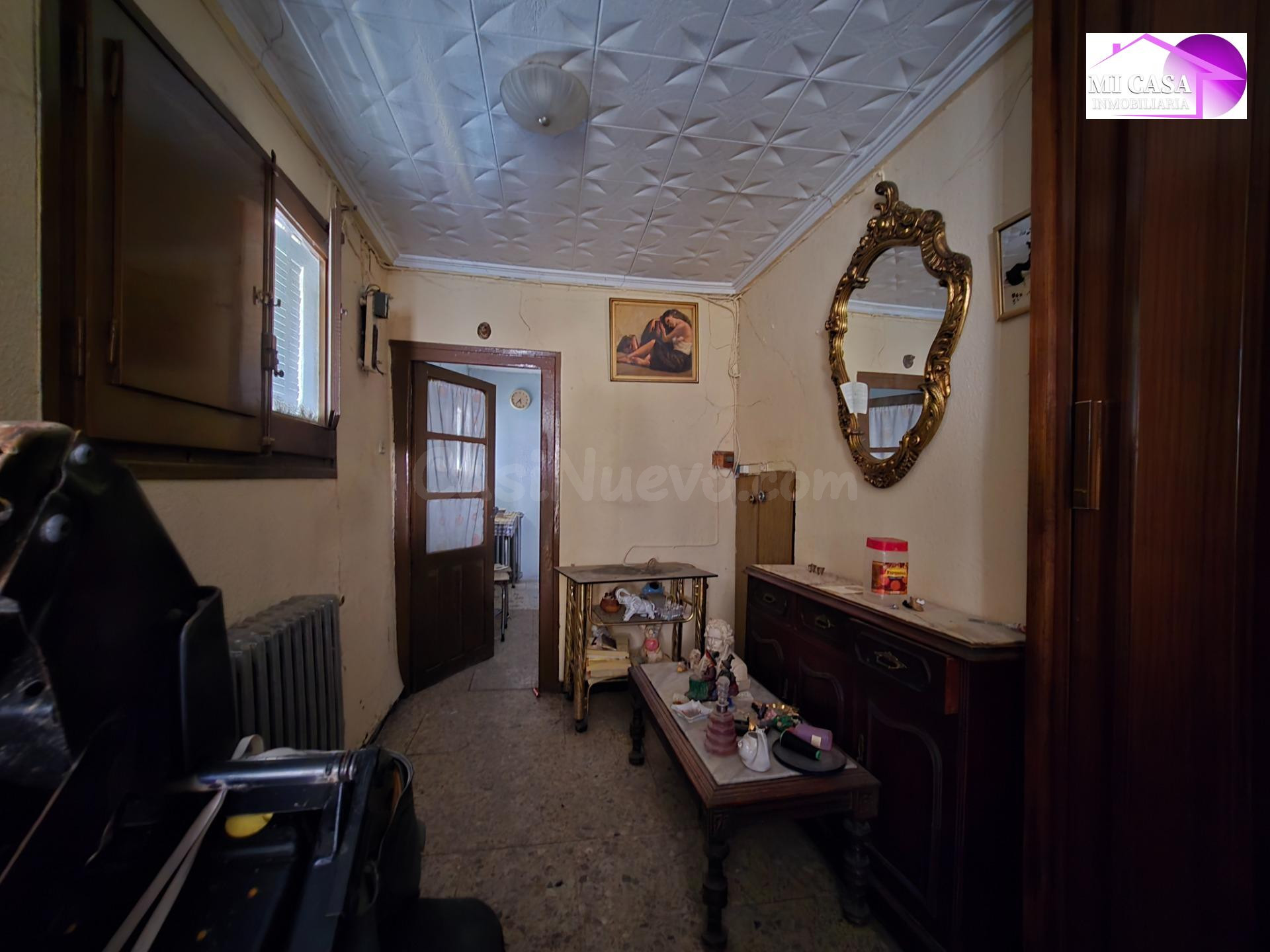 SE VENDE AMPLIA CASA EN CALATAYUD - foto 2