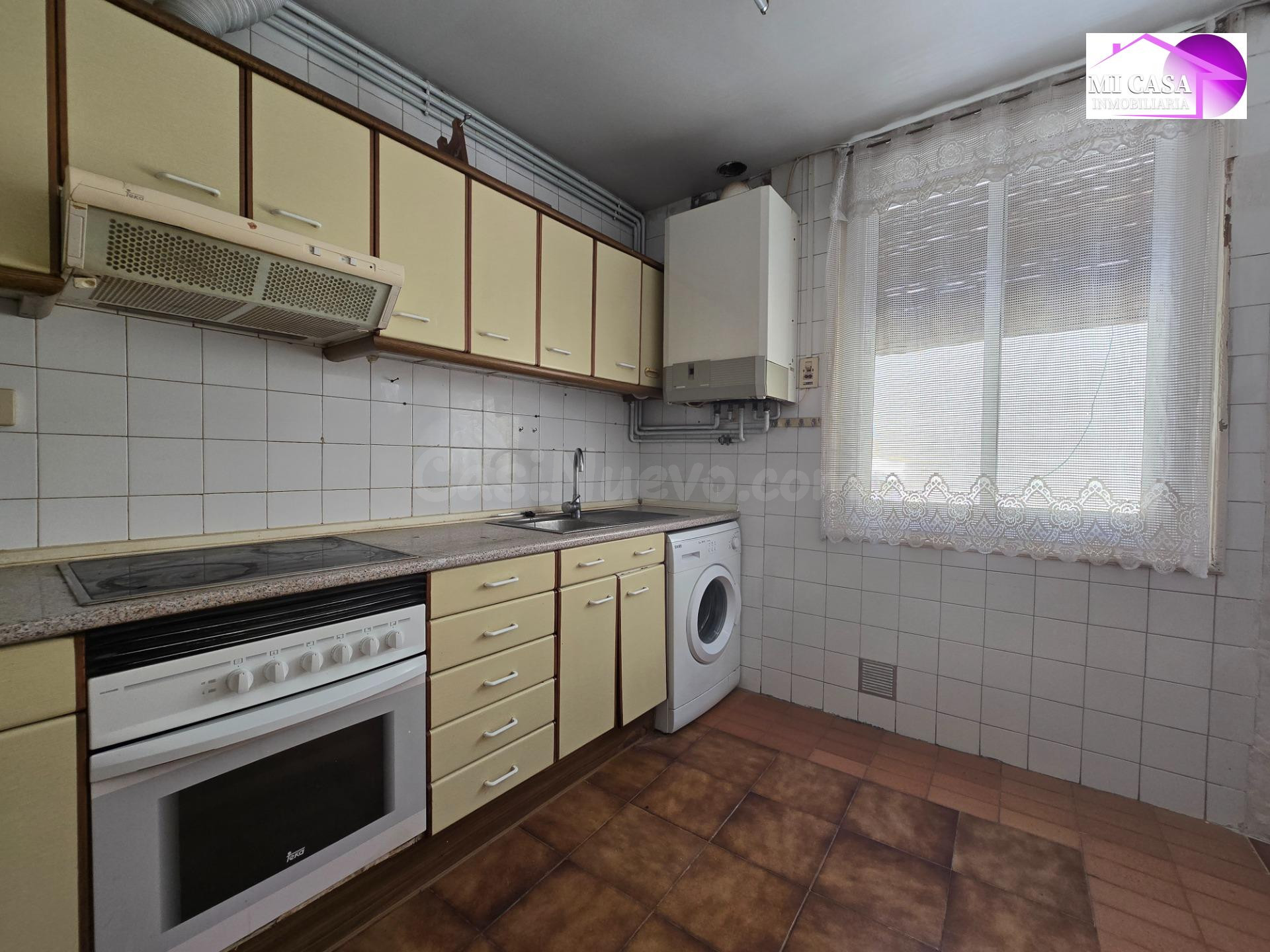 AMPLIO PISO EN EL CENTRO DE CALATAYUD – GRAN OPORTUNIDAD PAR - foto 3