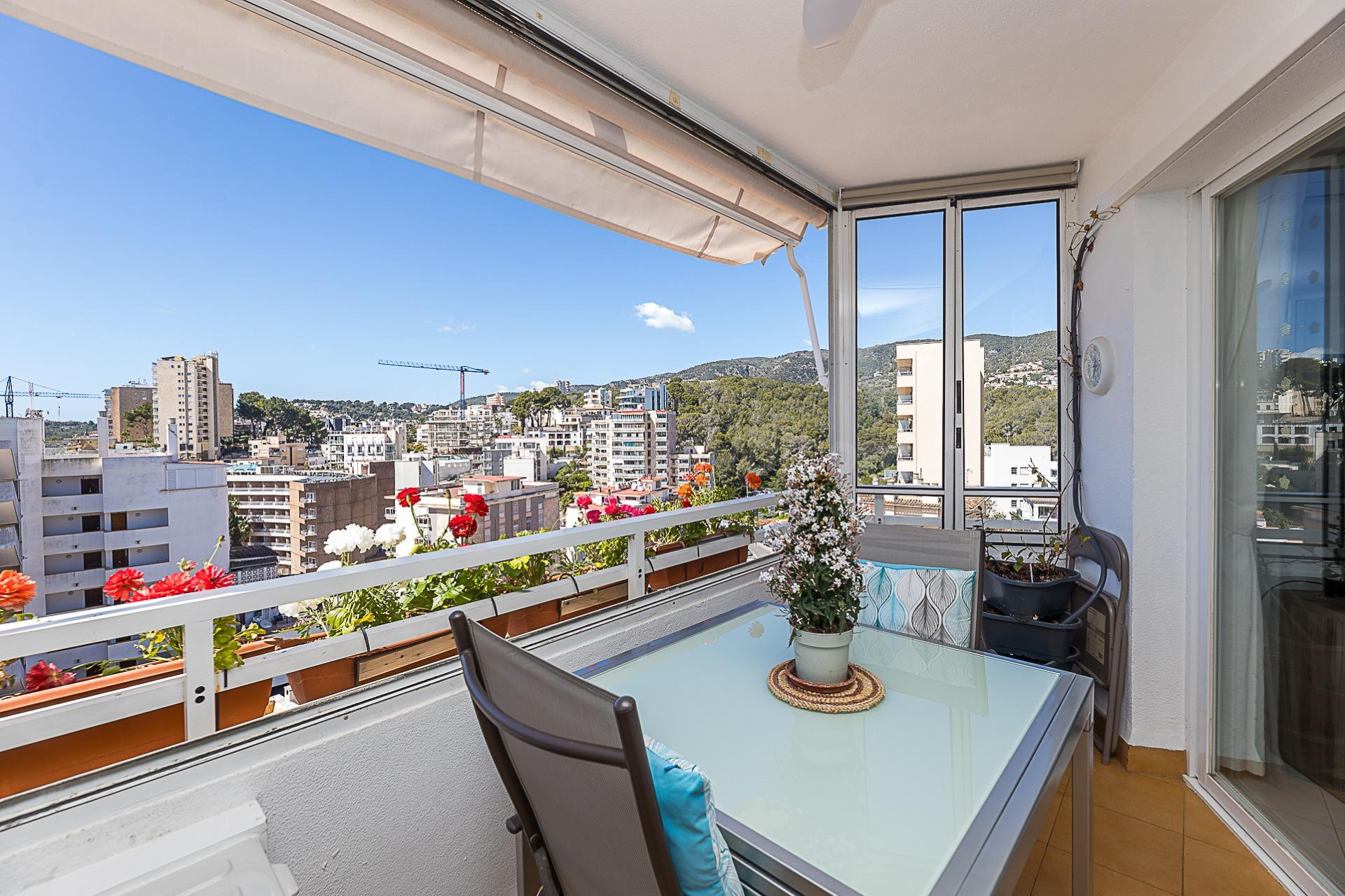 Apartamento con parking y trastero en Cala Major - foto 5
