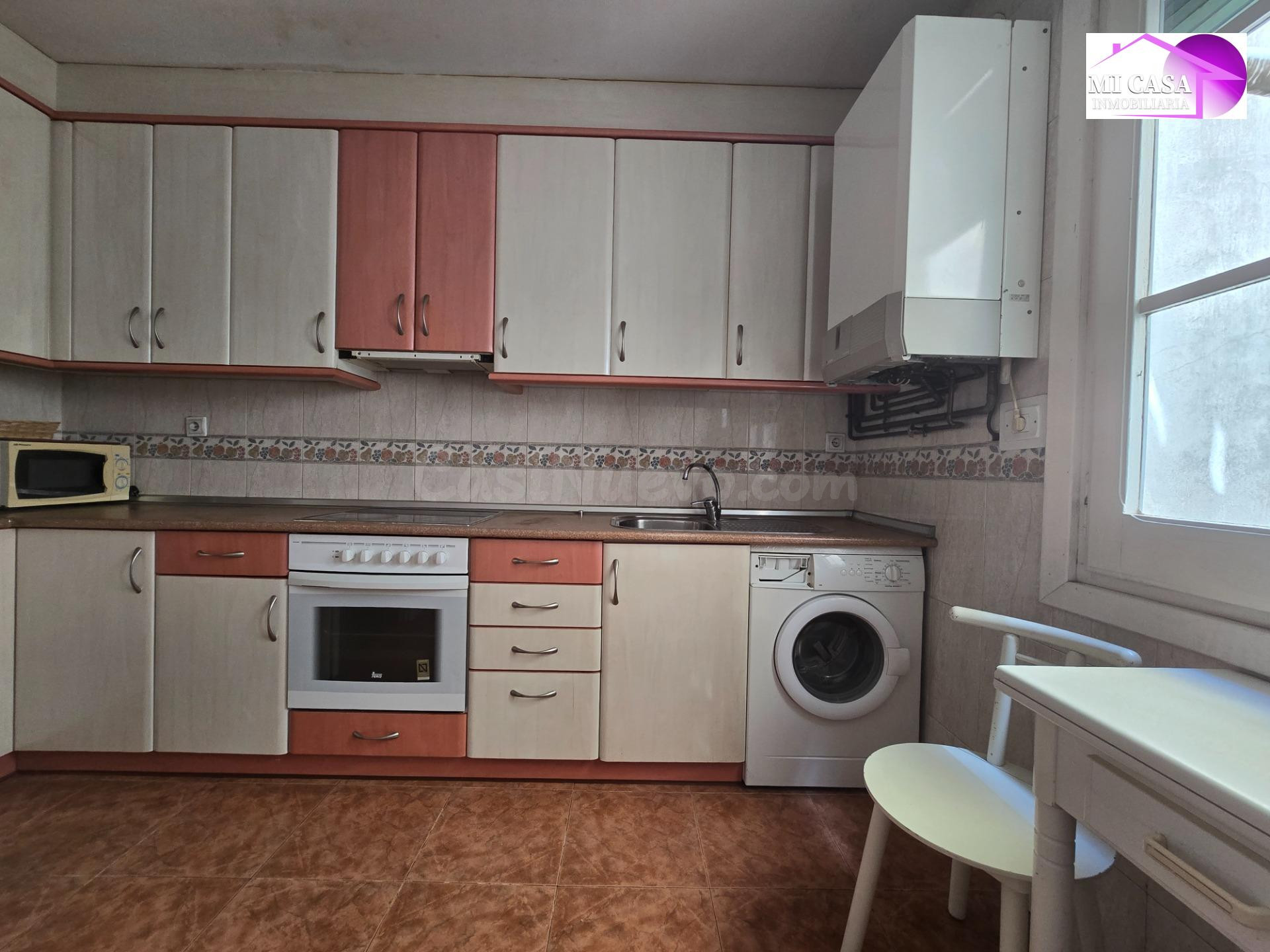 Amplio Piso en el Corazón de Calatayud con 6 habitaciones - foto 3