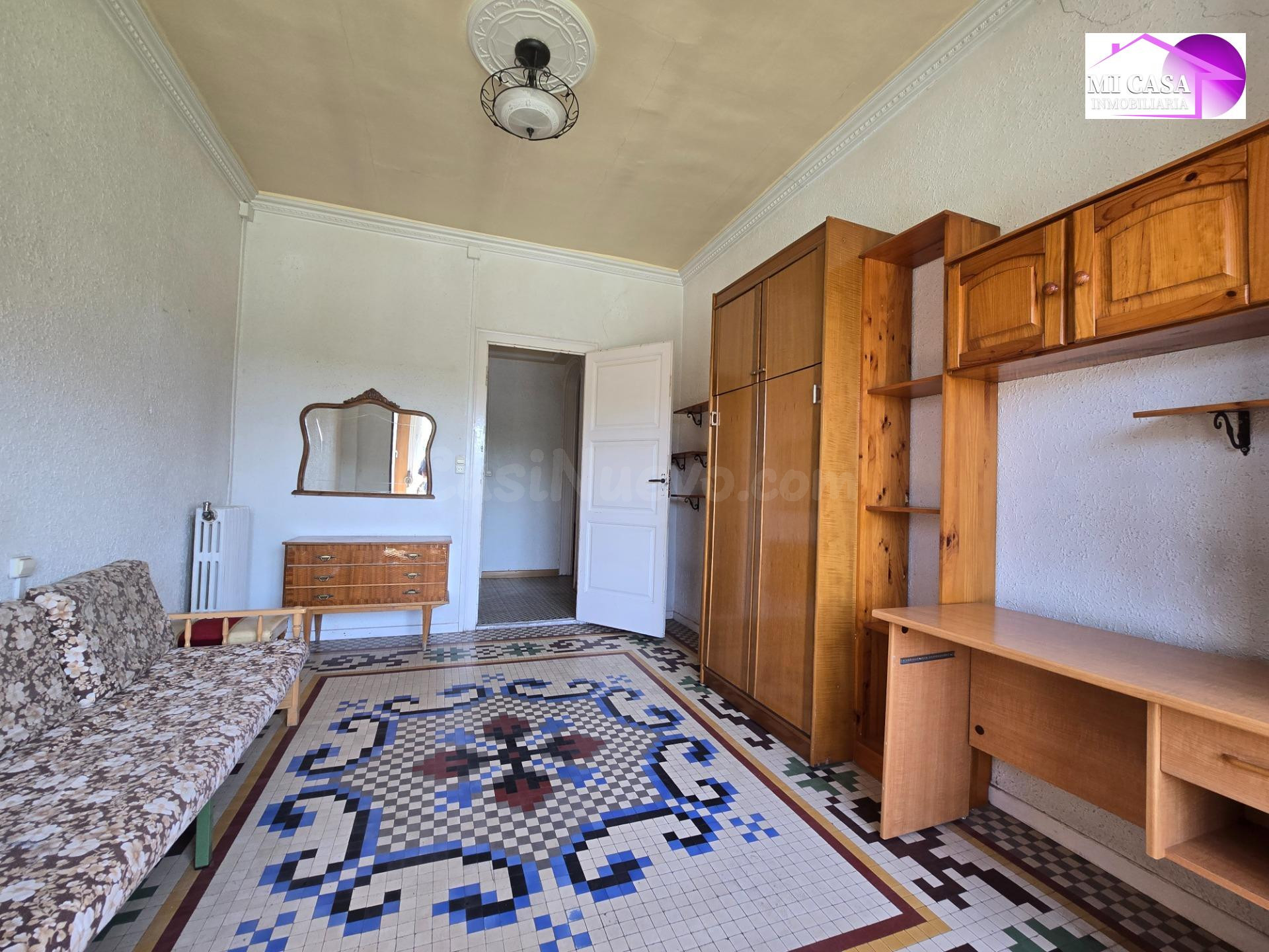 Amplio Piso en el Corazón de Calatayud con 6 habitaciones - foto 4