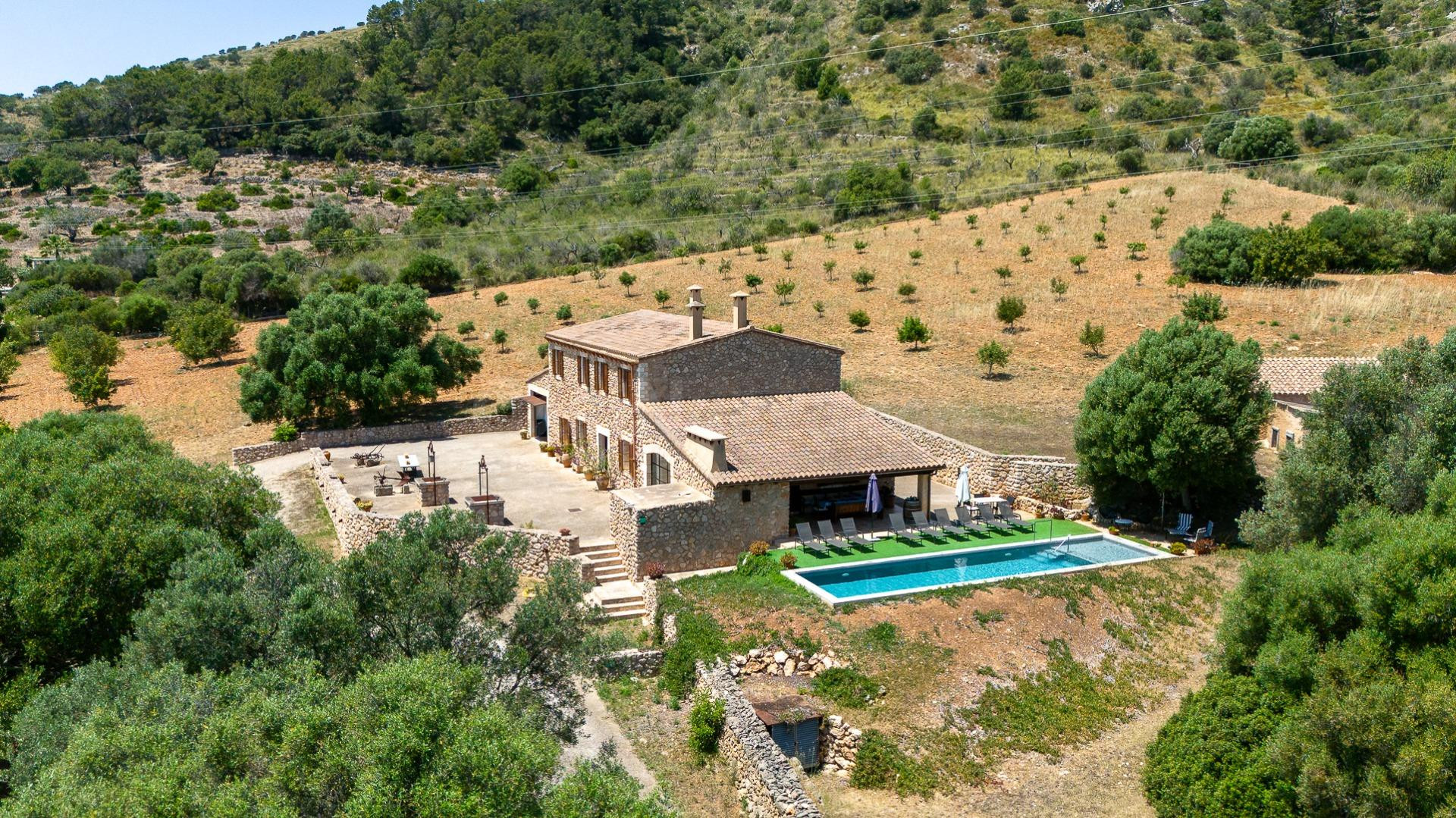 Exclusiva Finca Mallorquina con LICENCIA VACACIONAL en Sant 