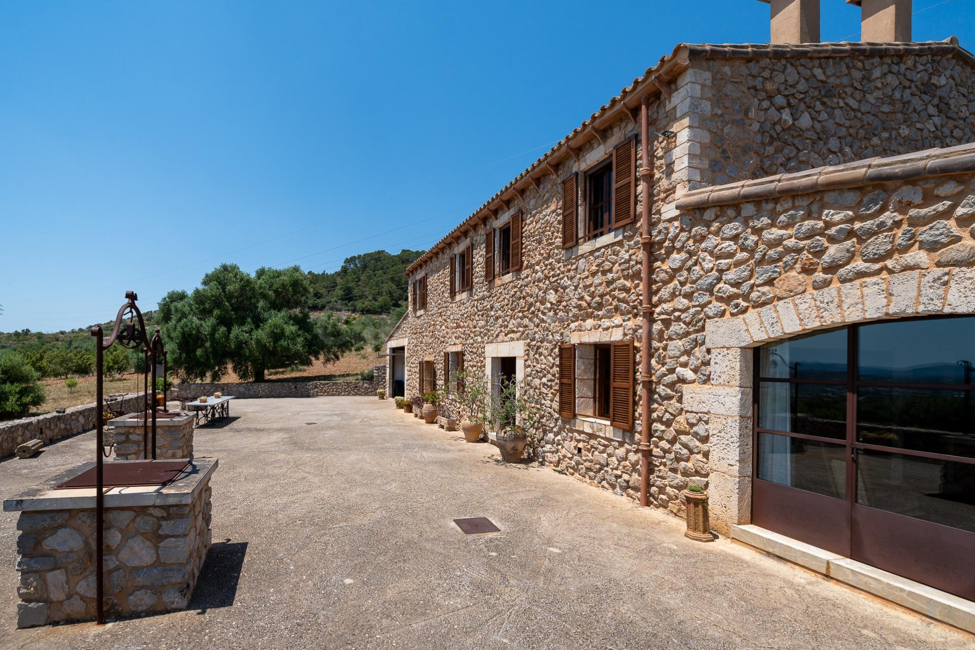 Exclusiva Finca Mallorquina con LICENCIA VACACIONAL en Sant  - foto 5