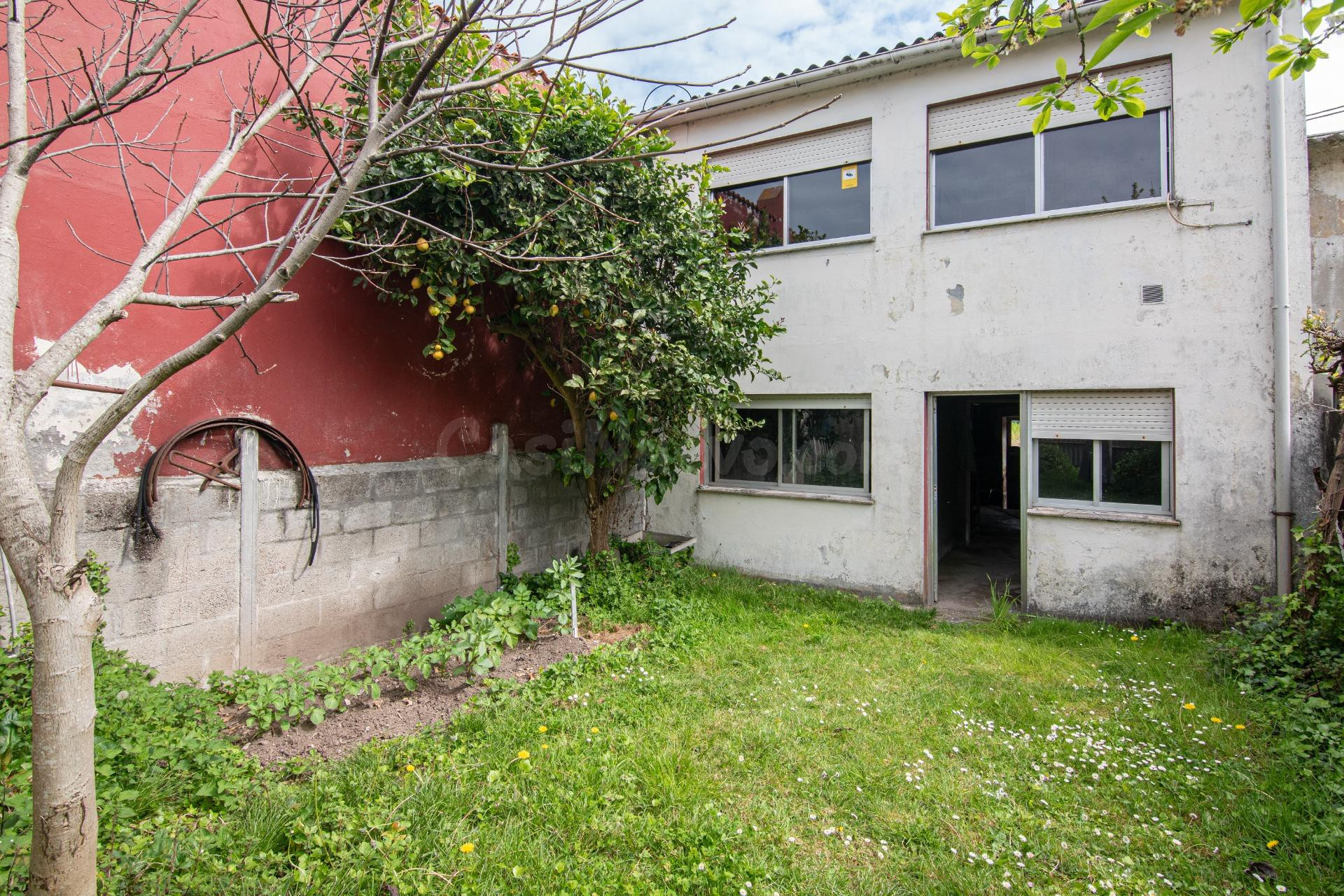 Casa con jardín, para reforma, al lado del Alcampo - foto 2