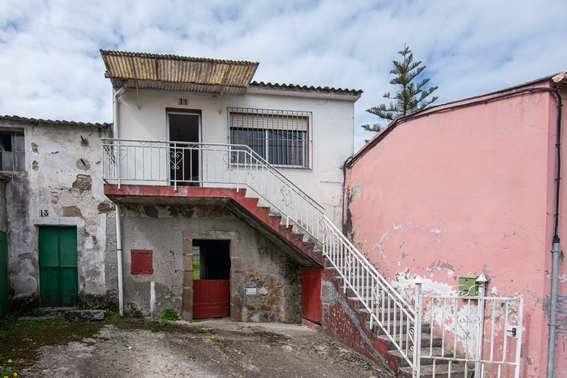 Casa con jardín, para reforma, al lado del Alcampo - foto 5