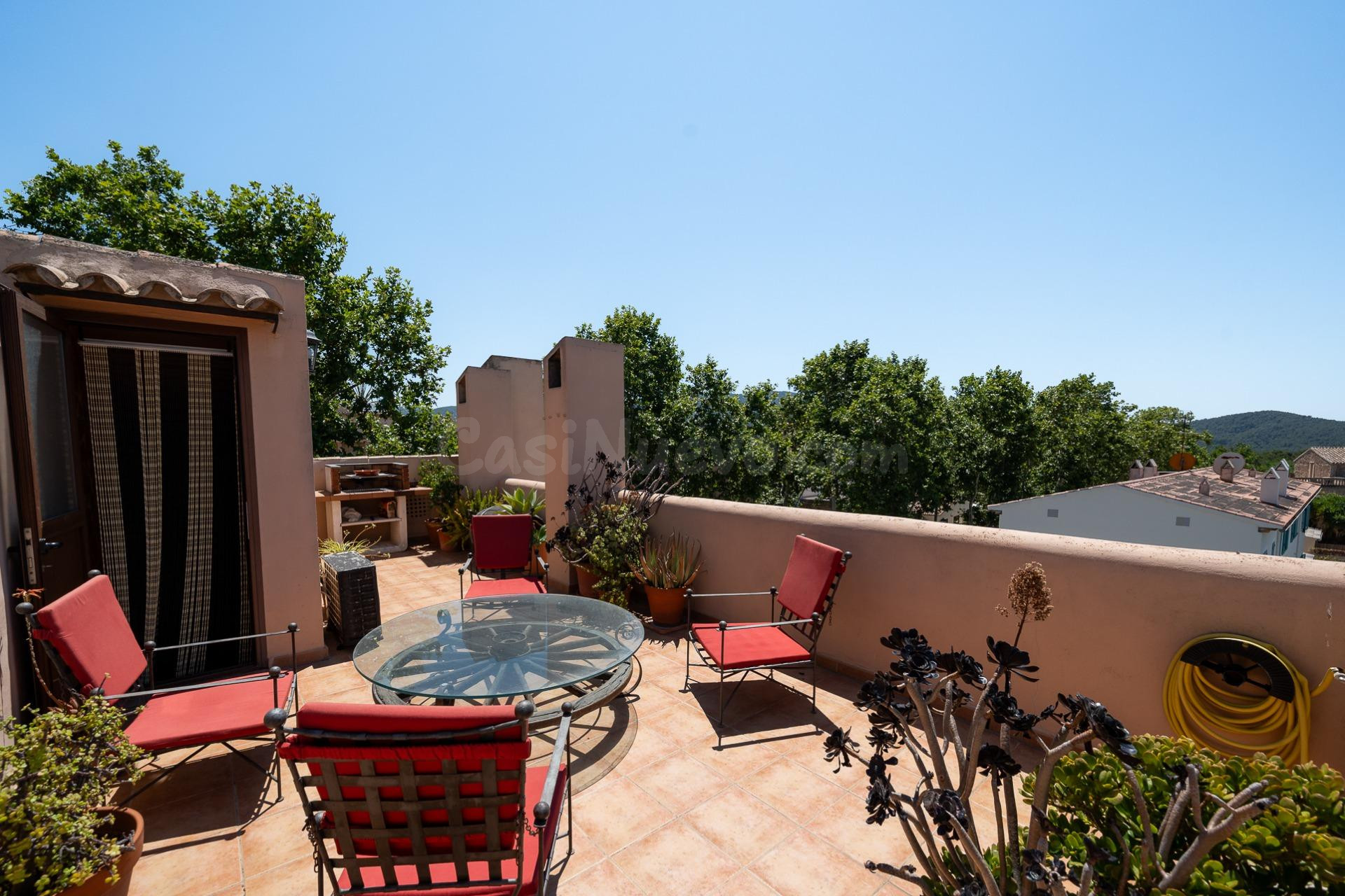 Adosado en Calvià pueblo: 3 habitaciones, terraza solárium y